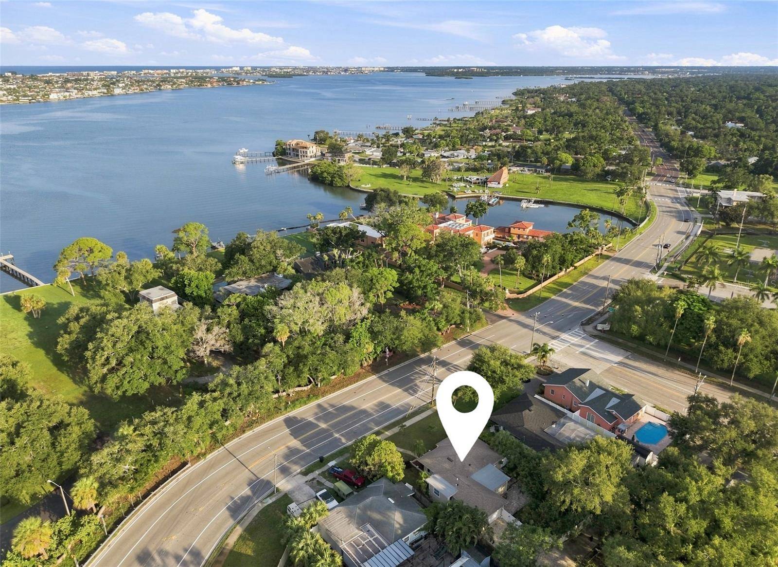 443 PARK ST N, St Petersburg, FL 33710