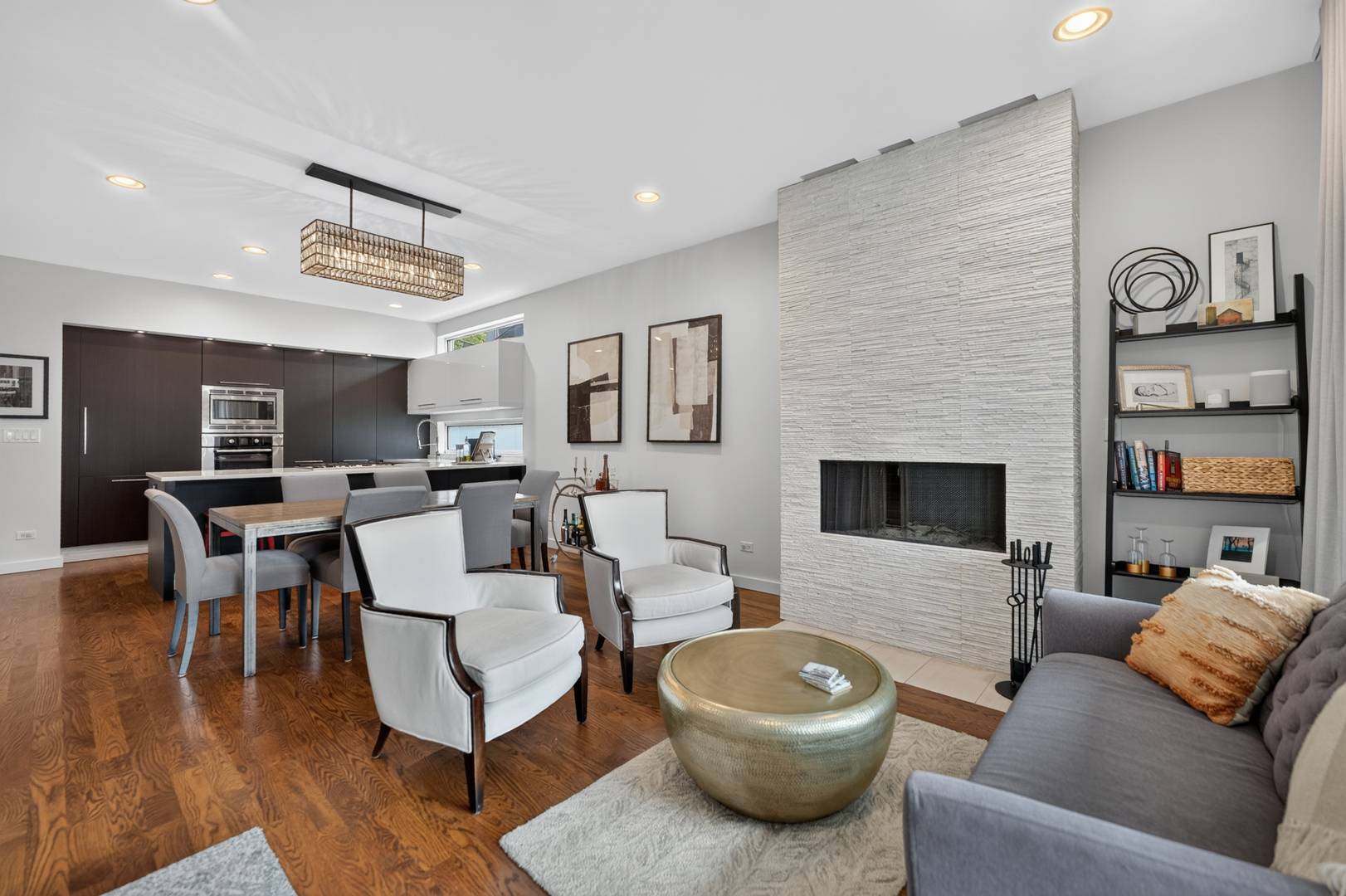 2012 W Shakespeare AVE #1, Chicago, IL 60647