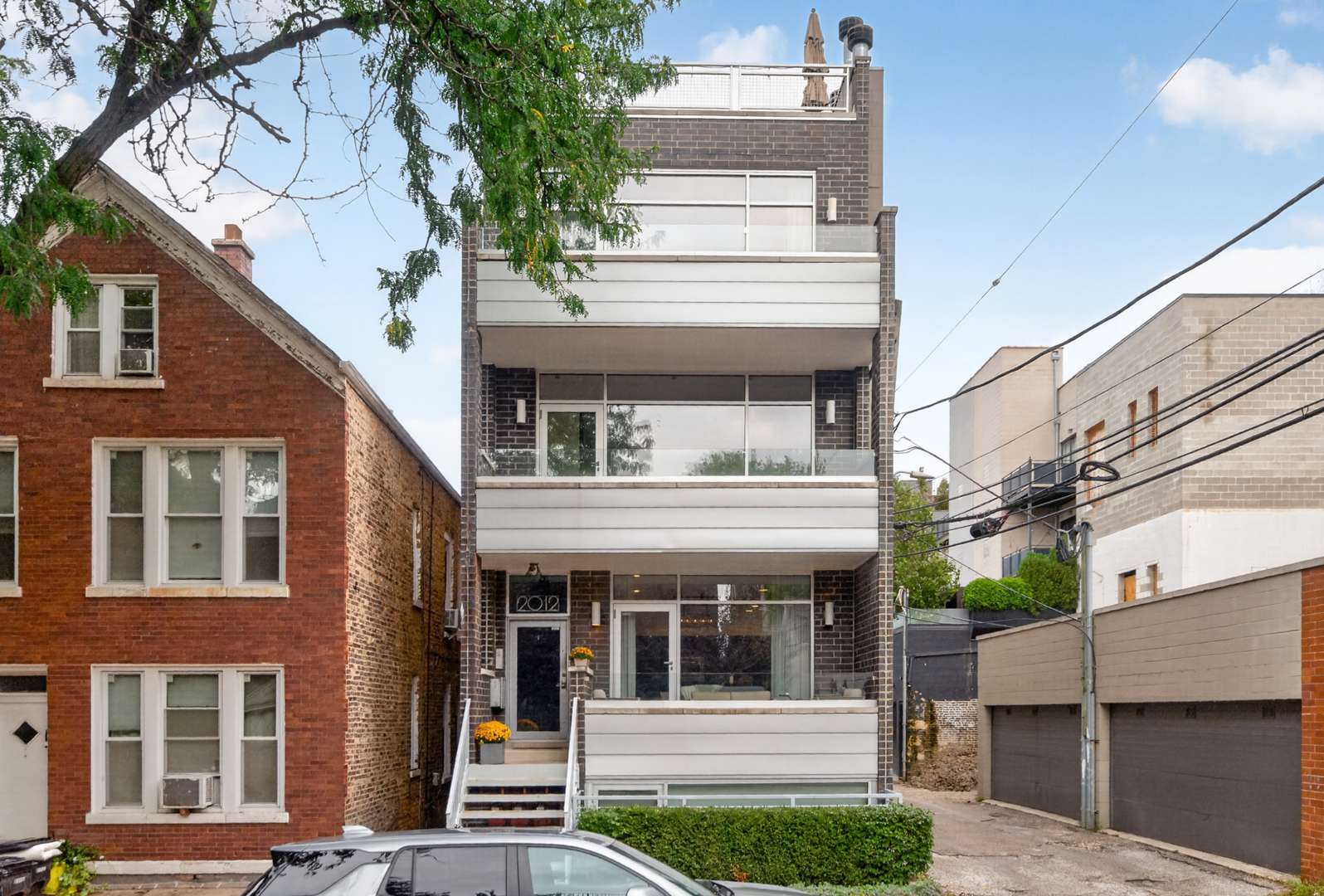 2012 W Shakespeare AVE #1, Chicago, IL 60647