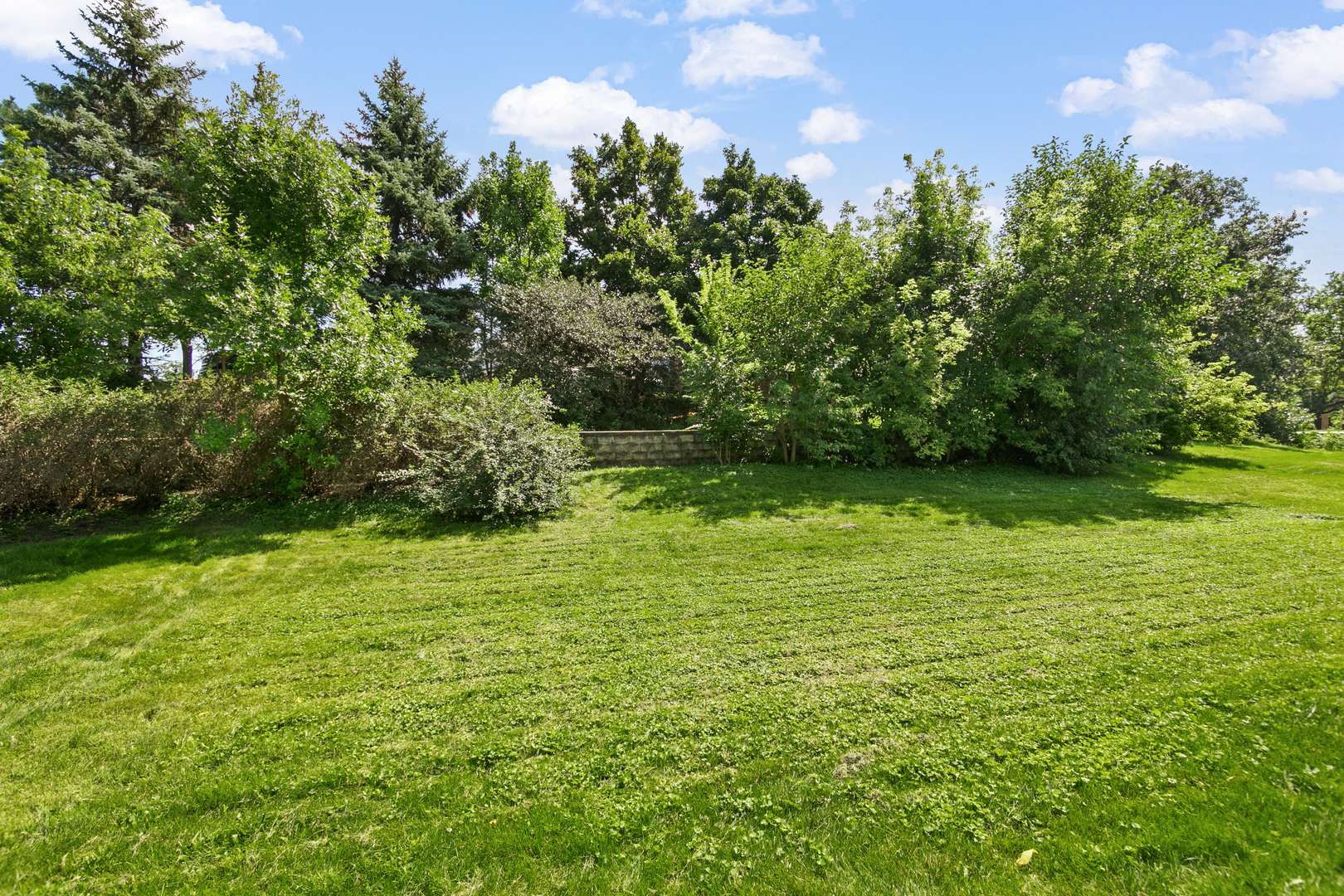 7721 Stevens ST, Darien, IL 60561