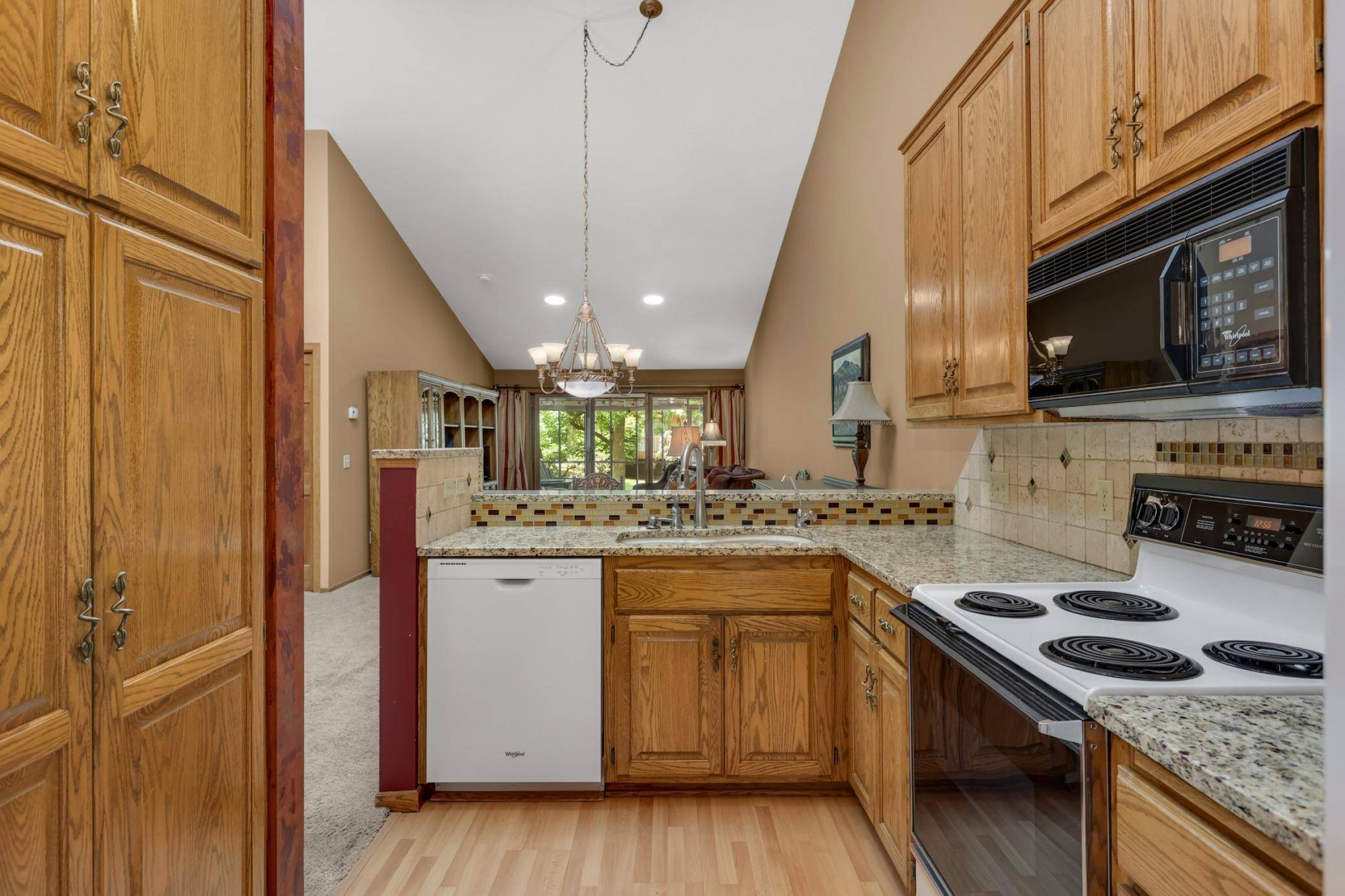 14589 Embassy AVE, Apple Valley, MN 55124