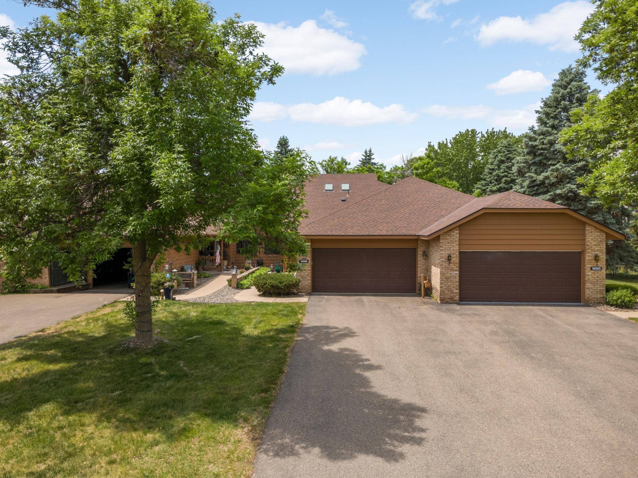 14589 Embassy AVE, Apple Valley, MN 55124