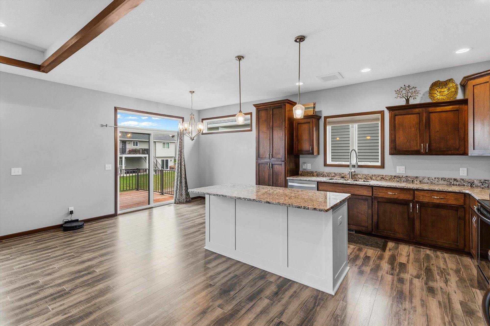 1803 Morning Glory DR, River Falls, WI 54022