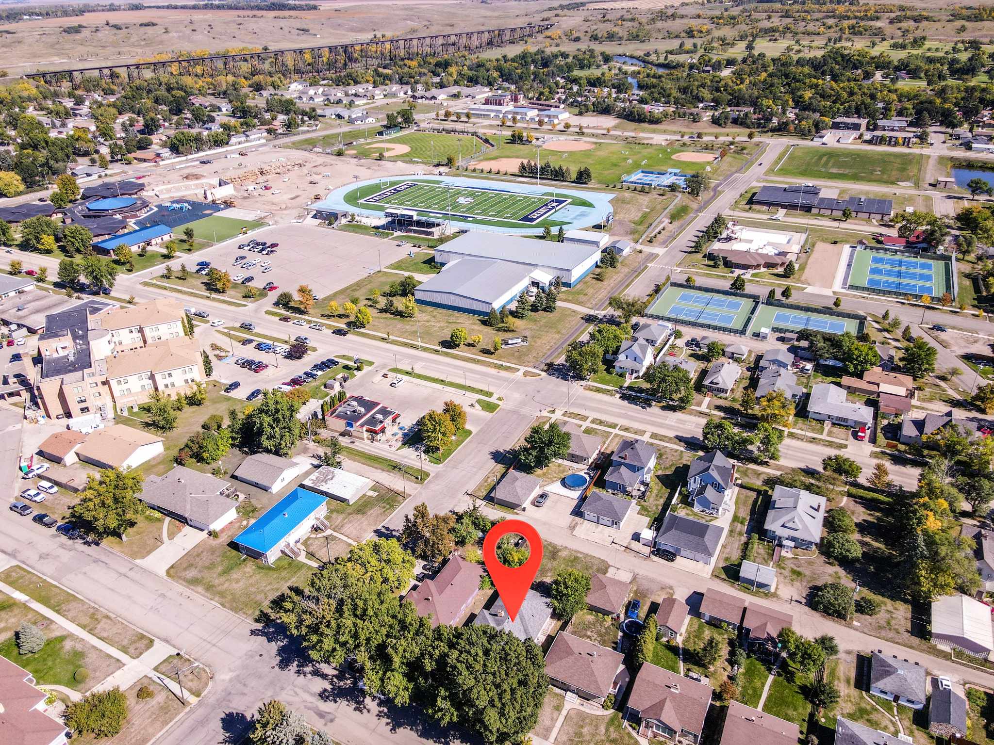 862 2nd AVE NW, Valley City, ND 58072