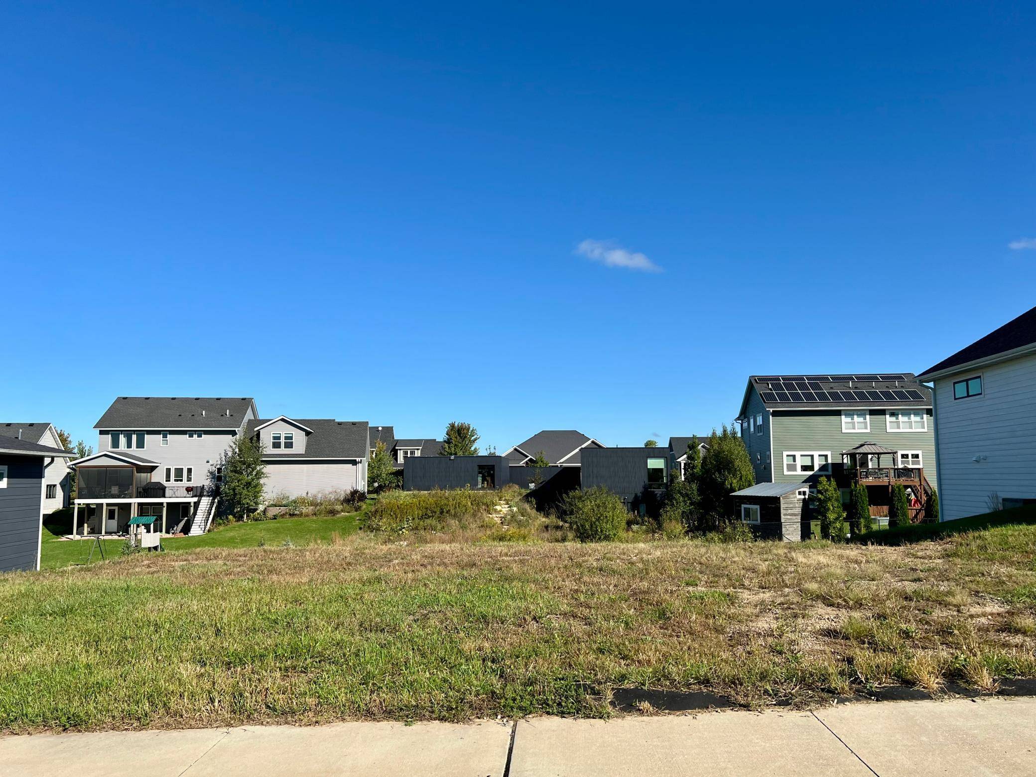 1812 Erie DR, Northfield, MN 55057