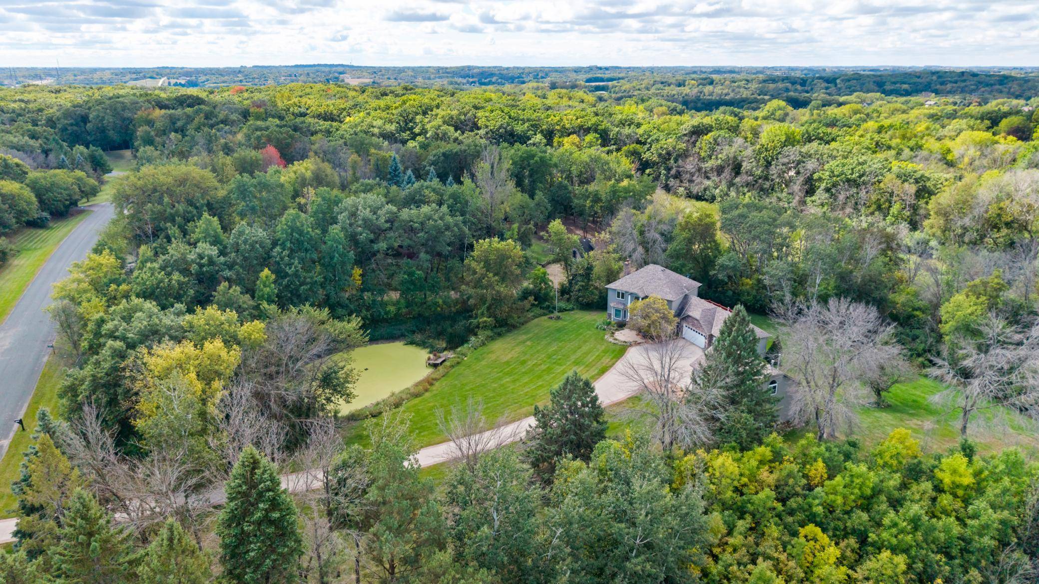 22530 Forest Ridge DR, Lakeville, MN 55044
