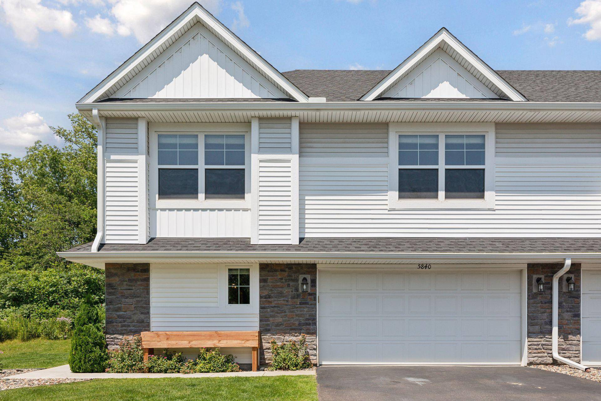 5840 Moonlight WAY NE, Prior Lake, MN 55372