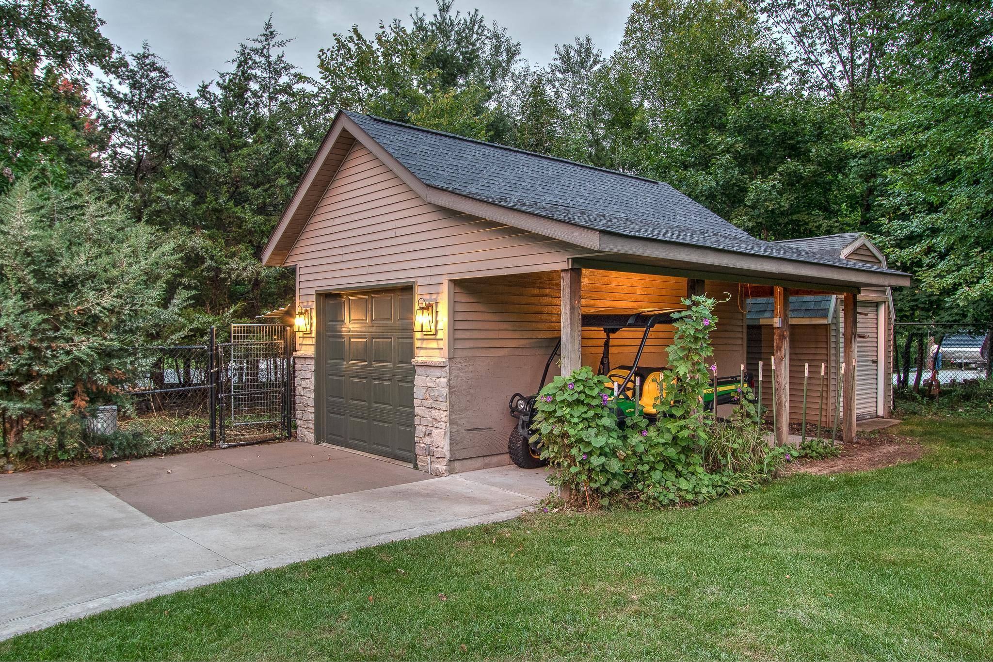 31925 Quincy CT NE, Cambridge, MN 55008