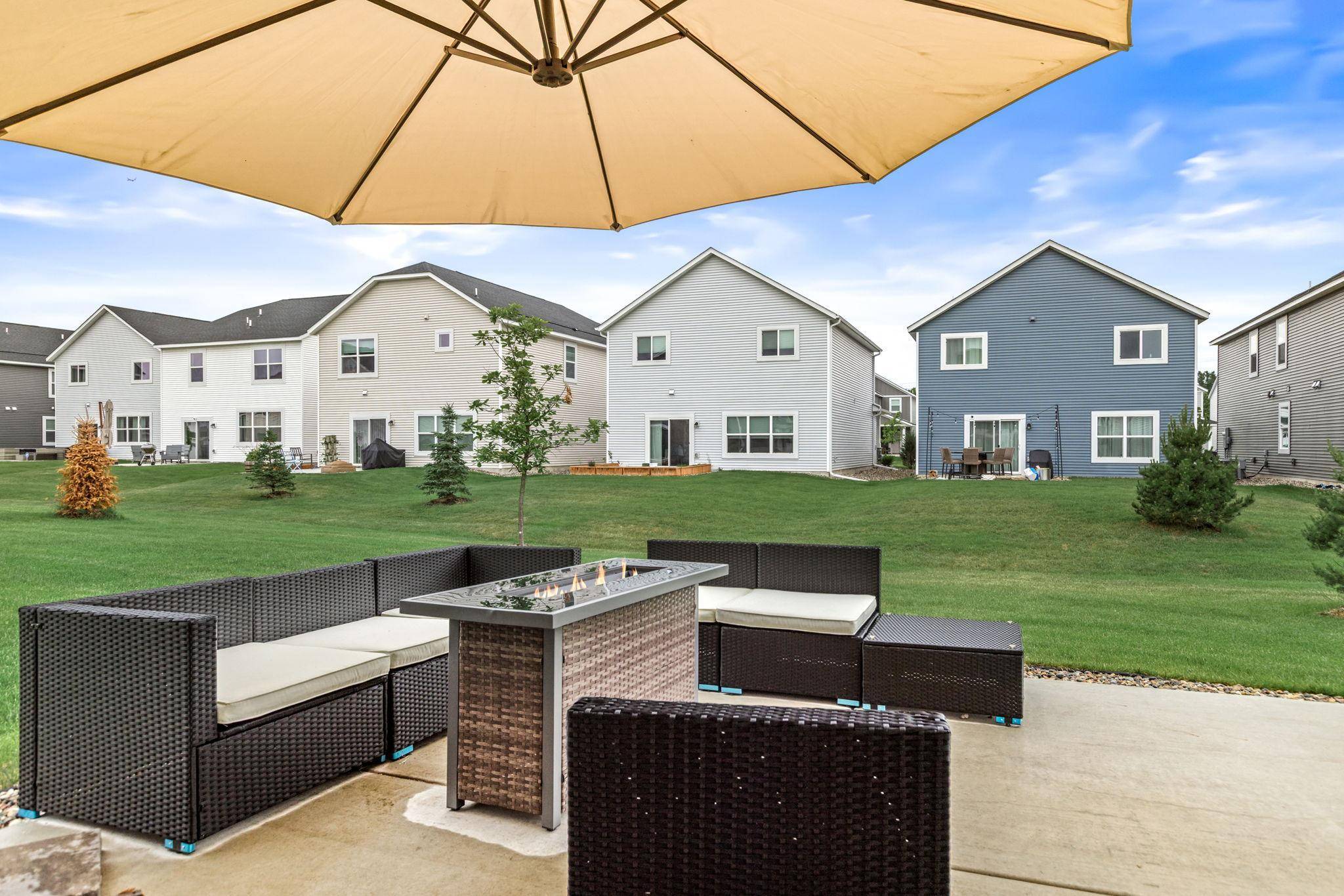 6822 102nd ST S, Cottage Grove, MN 55016