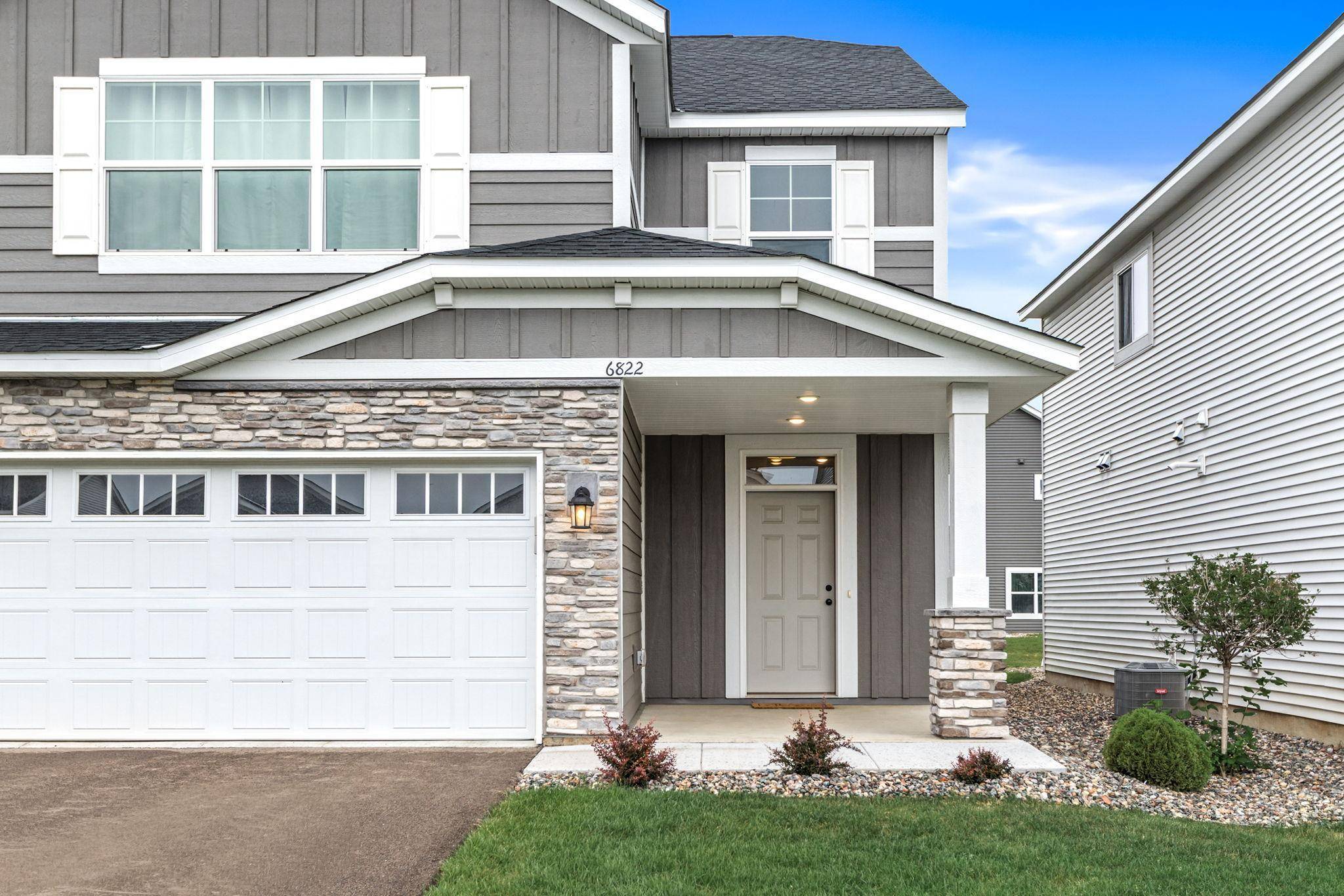 6822 102nd ST S, Cottage Grove, MN 55016