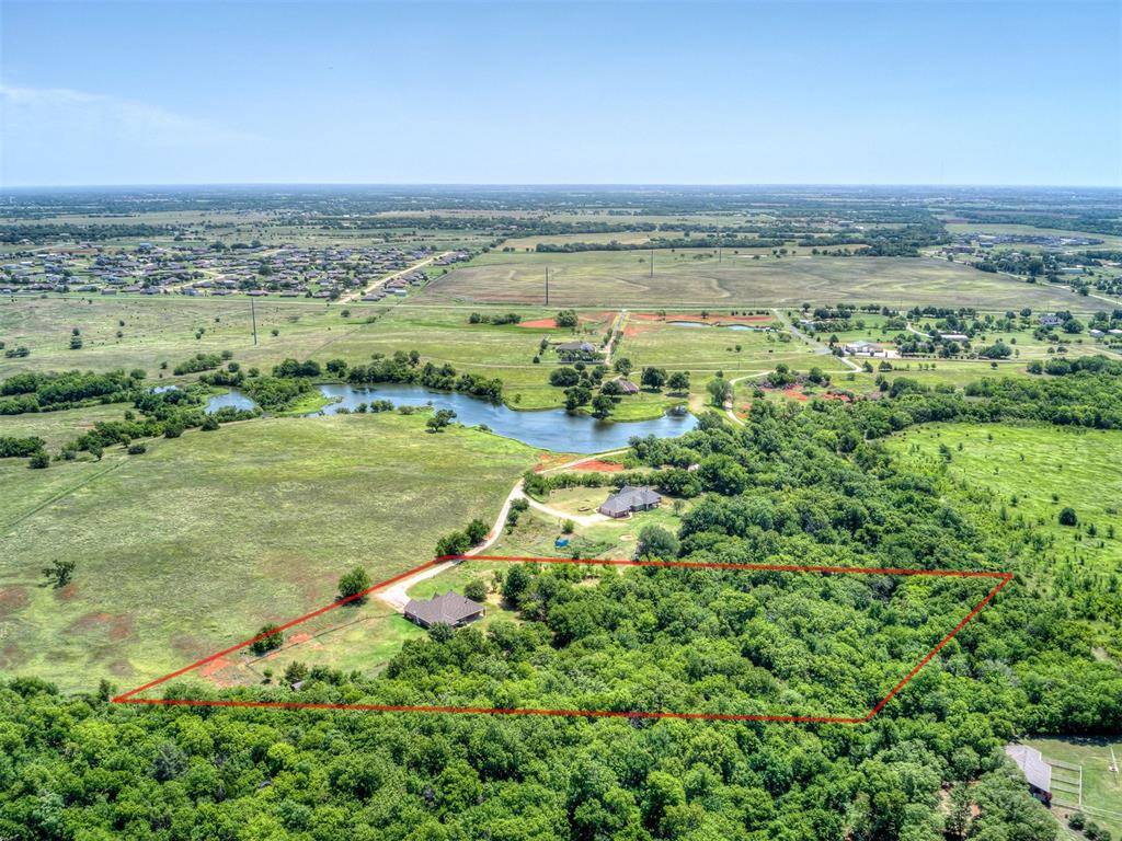 2805 NE Edmond RD, Piedmont, OK 73078