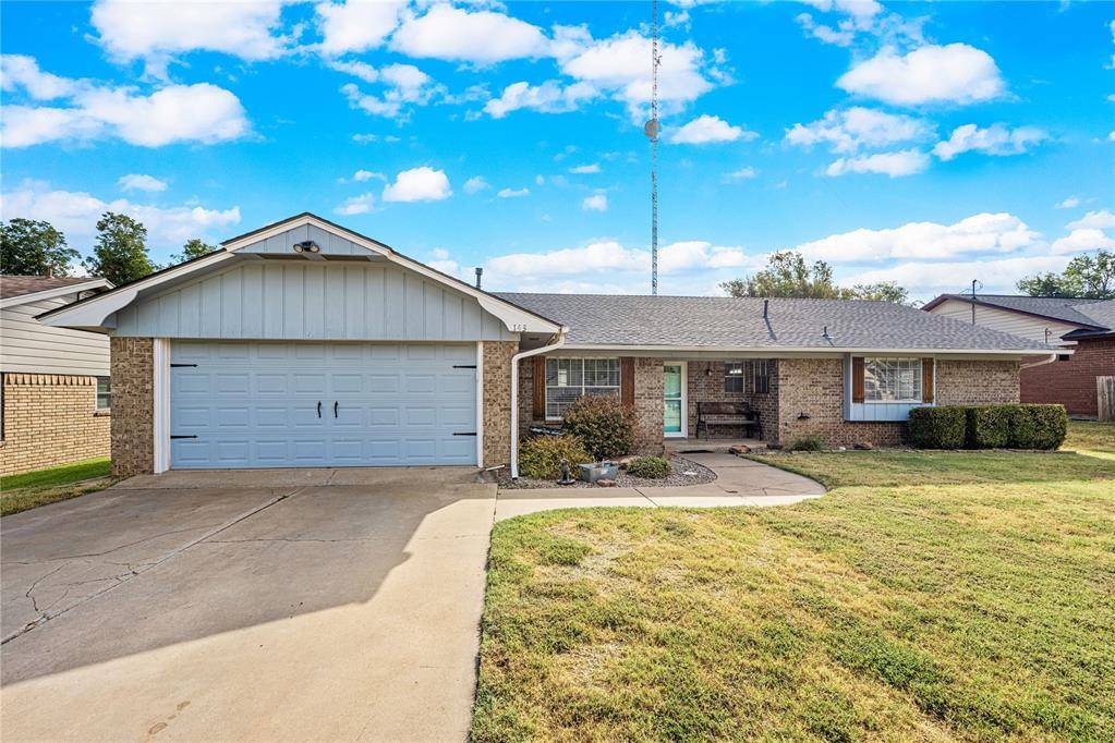 143 Orchard DR, Chickasha, OK 73018