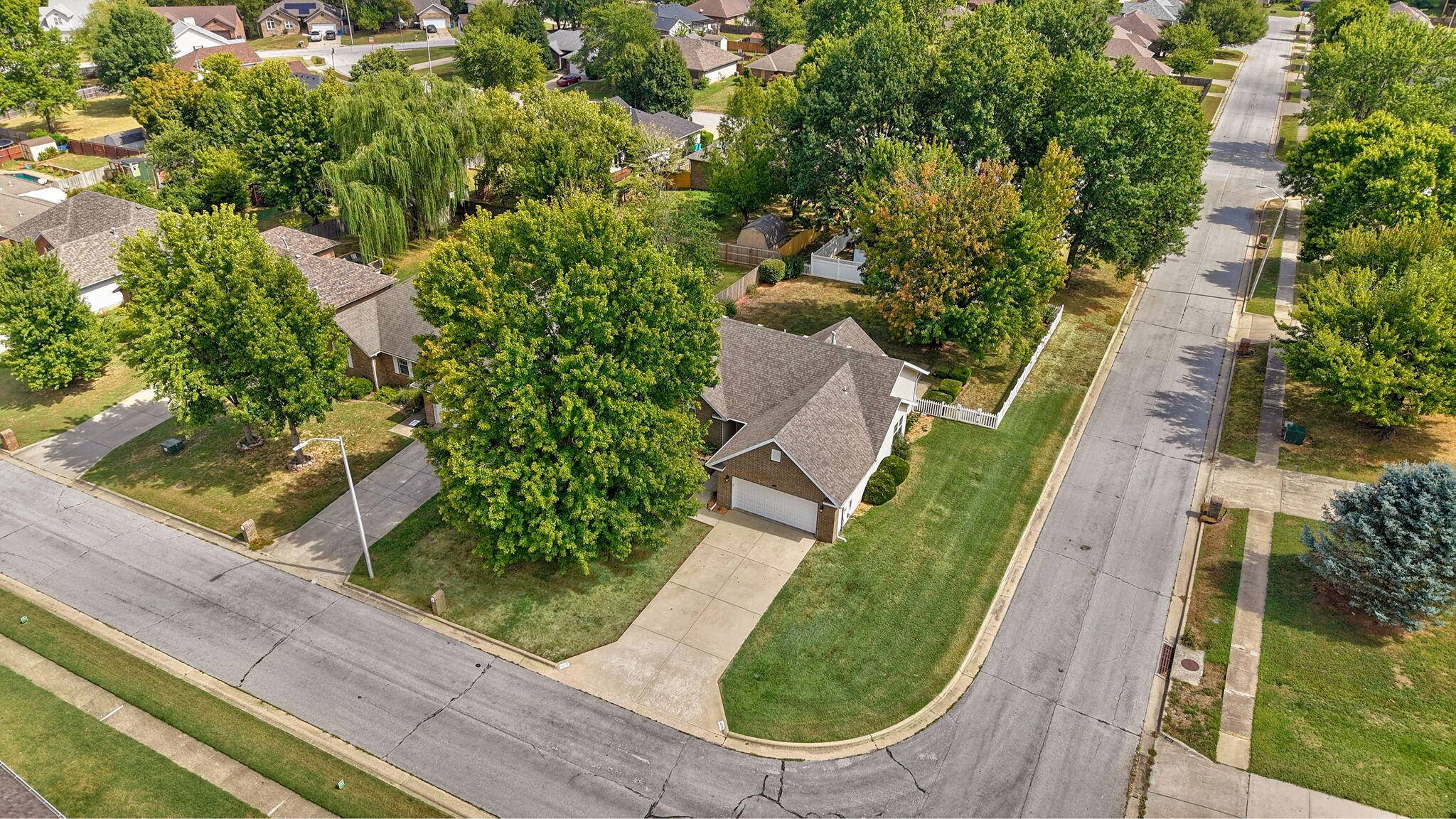 4370 S York AVE, Springfield, MO 65810