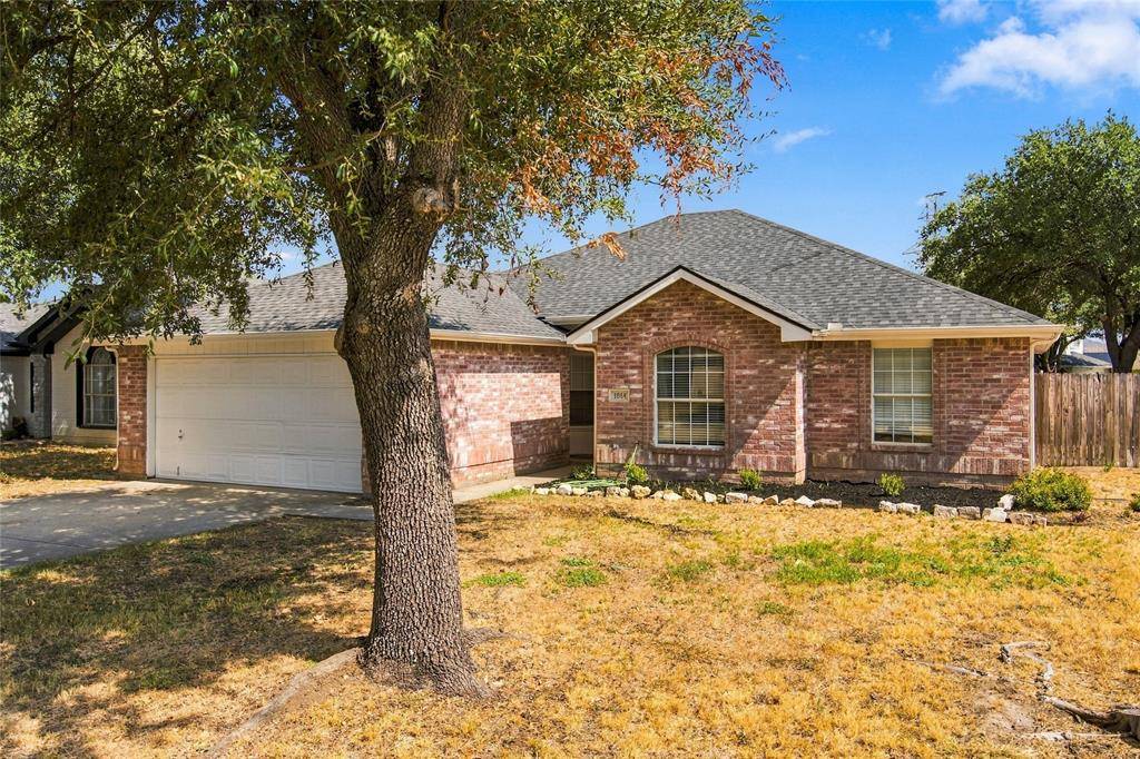 1024 Hiawatha Court, Saginaw, TX 76131