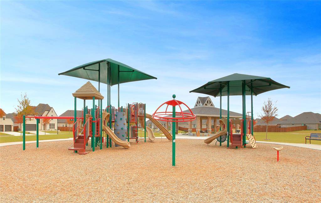 11124 Bolsover Boulevard, Fort Worth, TX 76052