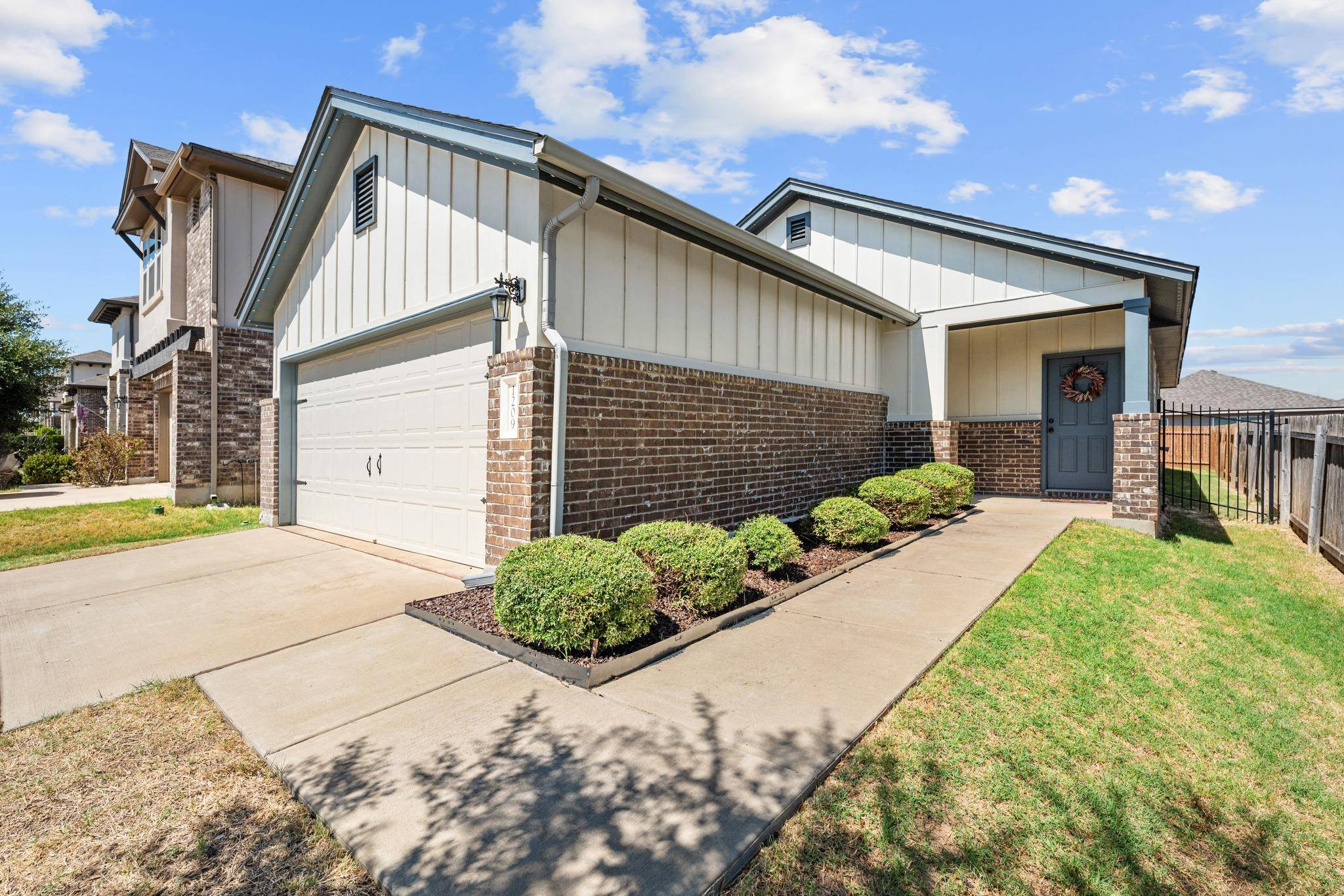 1209 Dawson Dune CV, Leander, TX 78641