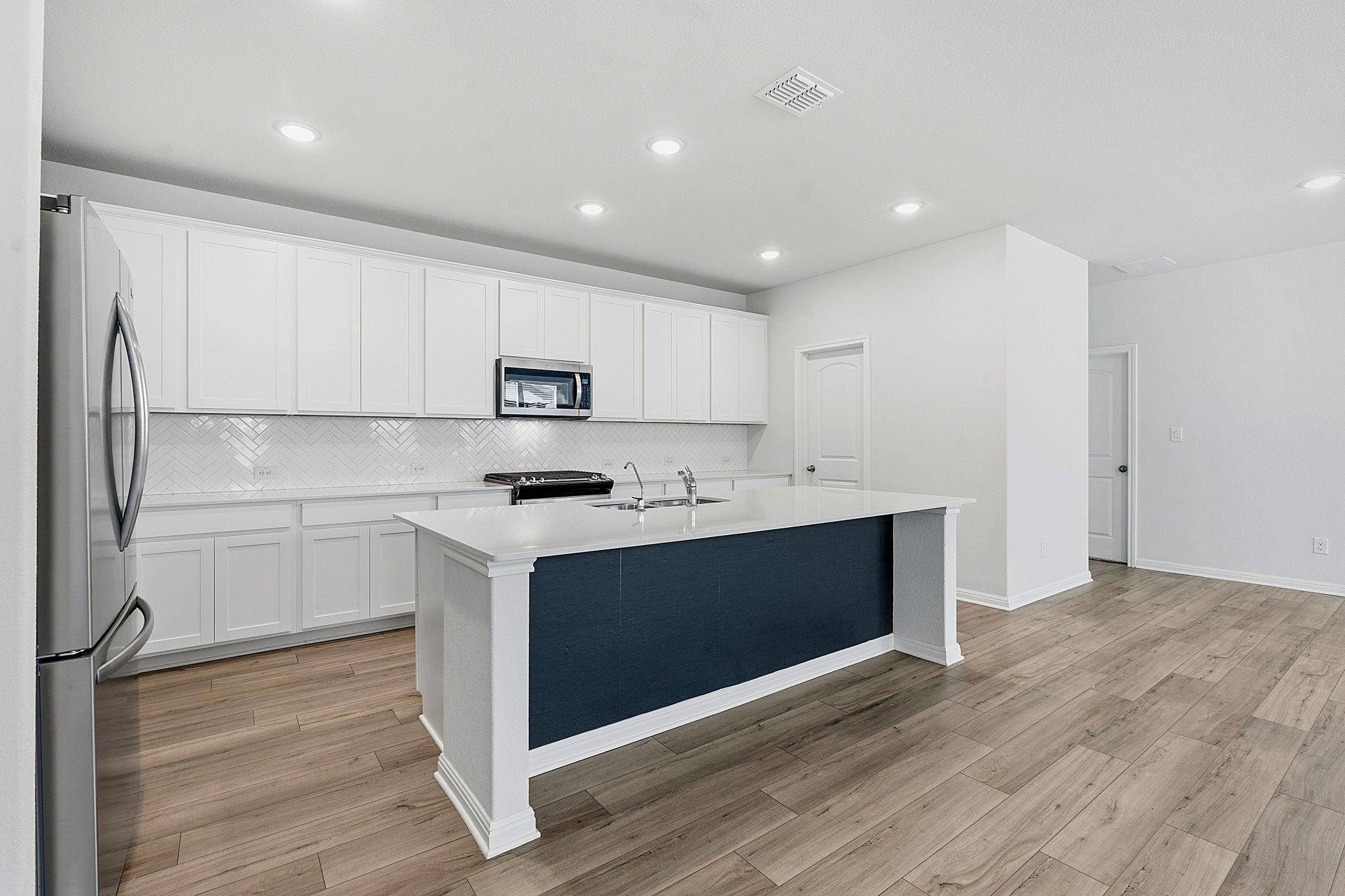 117 Clemens DR, Liberty Hill, TX 78642