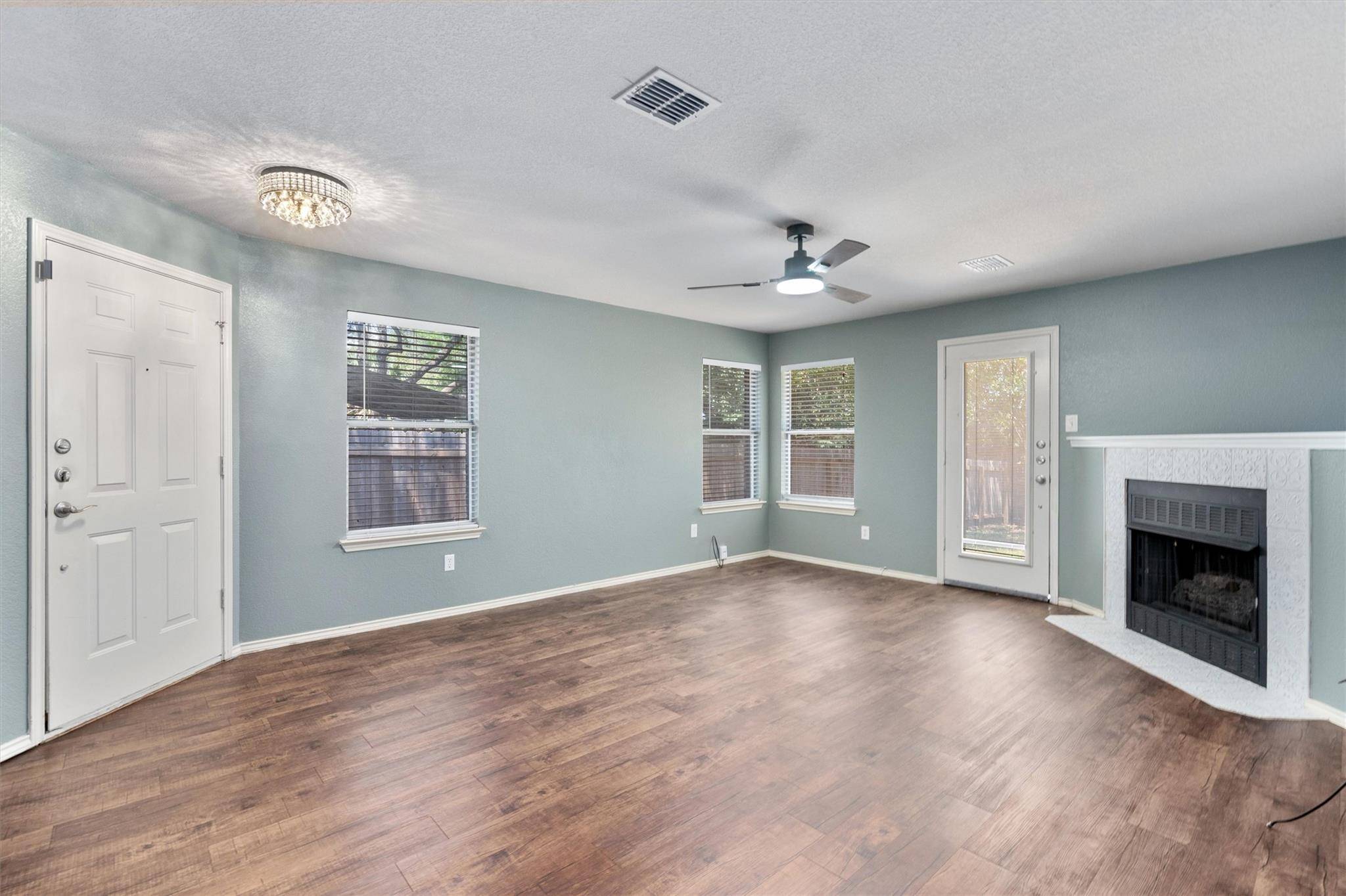 7525 Peabody DR, Austin, TX 78729