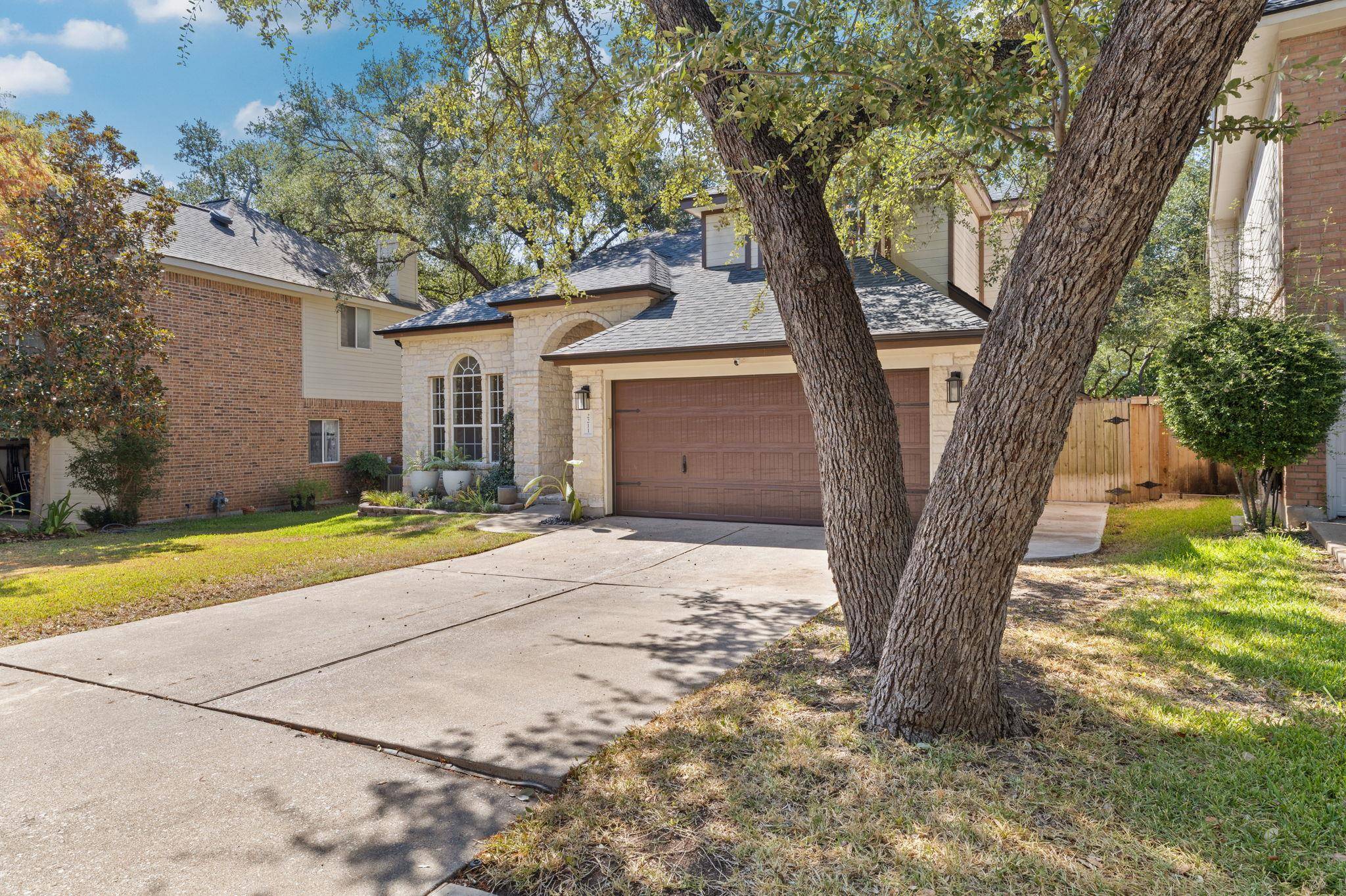 2211 Spring Hollow PATH, Round Rock, TX 78681
