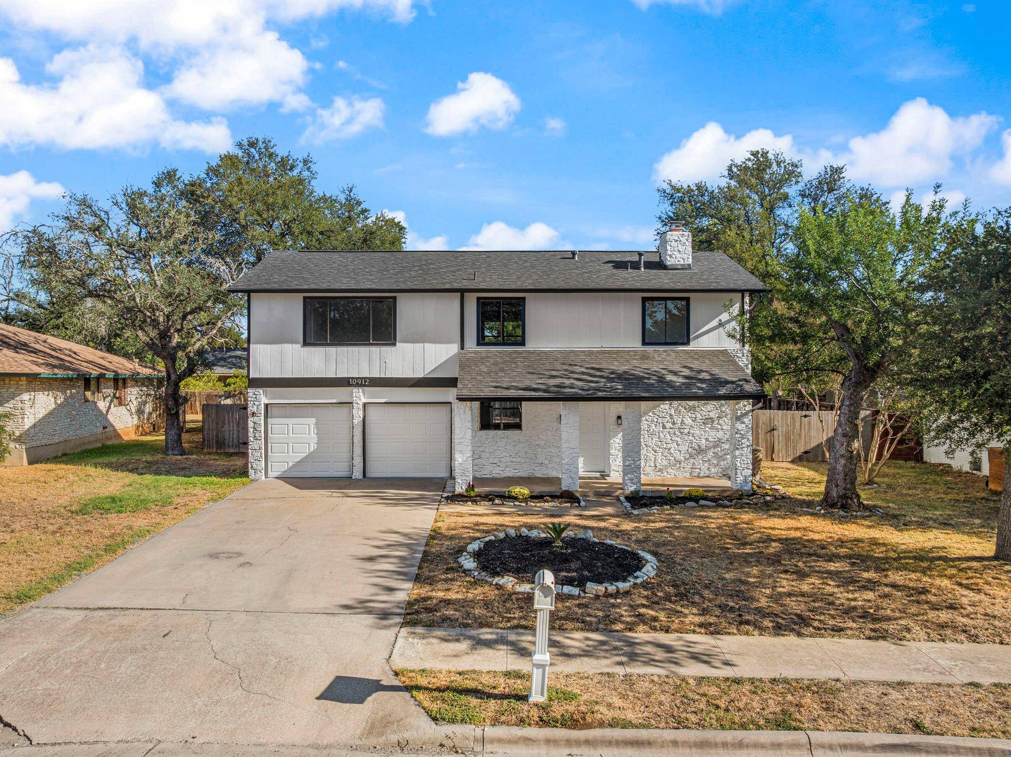 10912 Hillside Oak LN, Austin, TX 78750