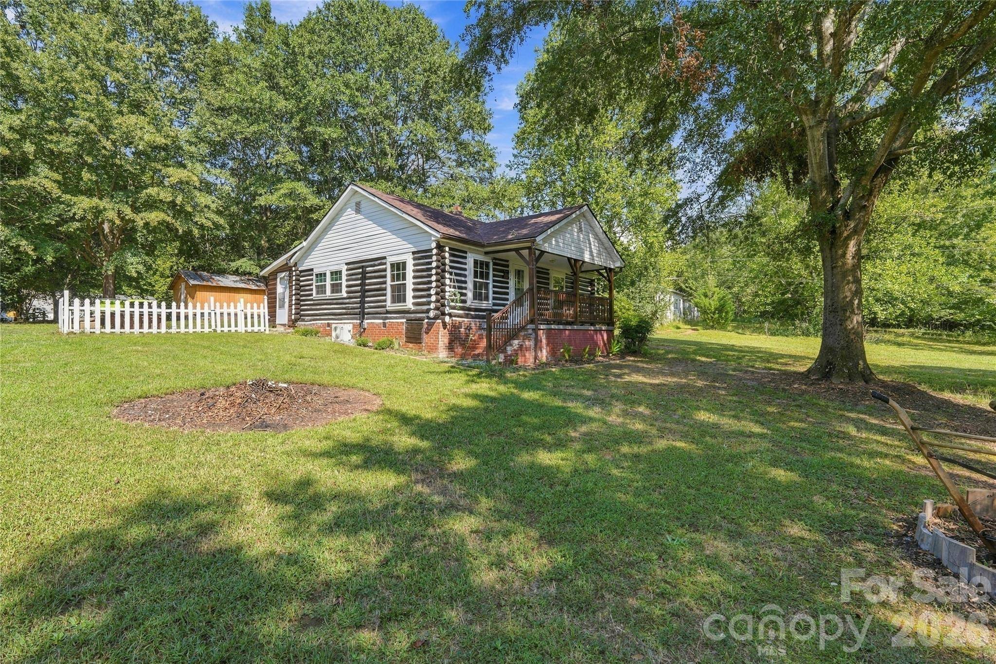 114 Beacon Hill RD, Ellenboro, NC 28040