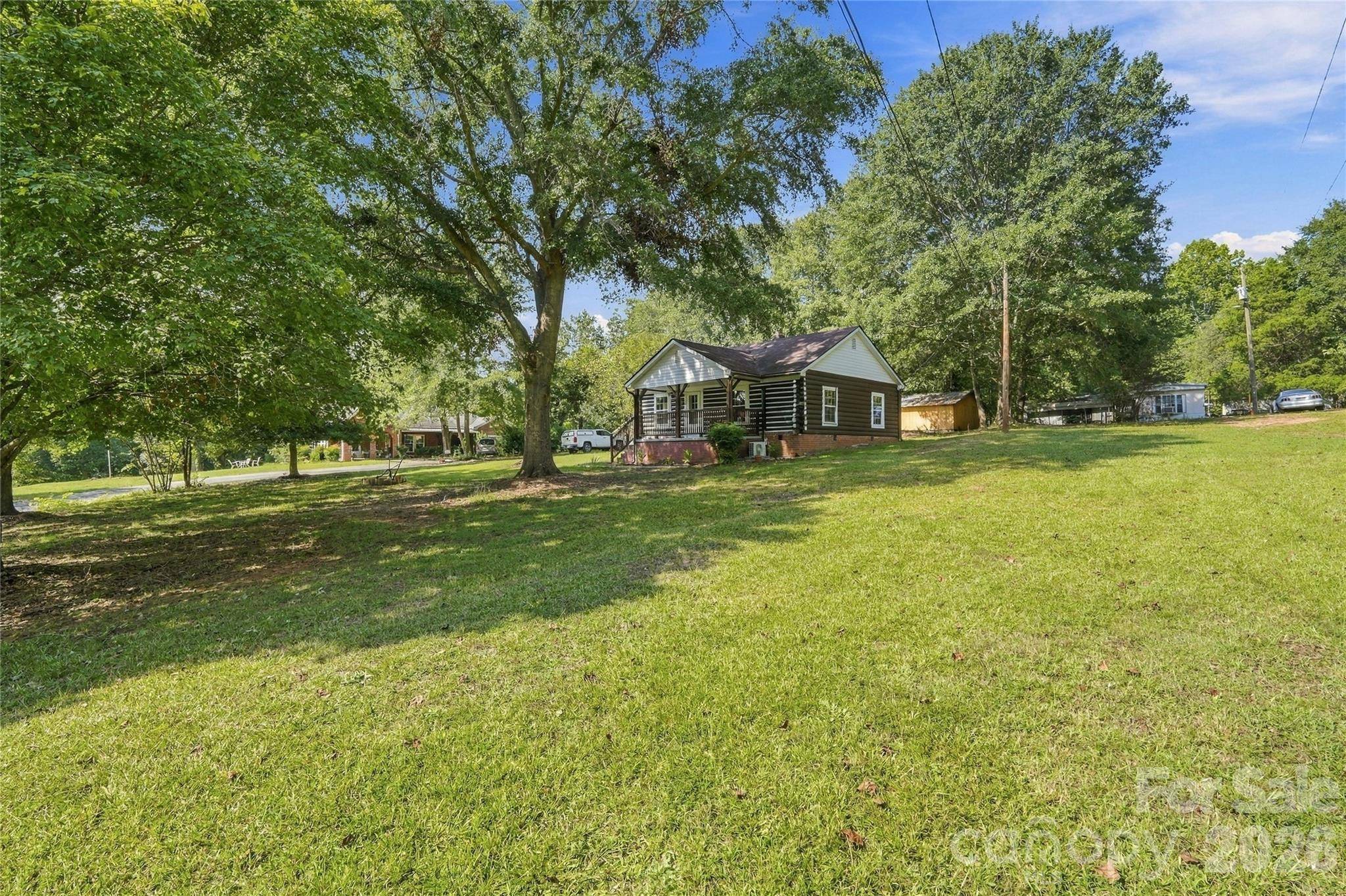 114 Beacon Hill RD, Ellenboro, NC 28040