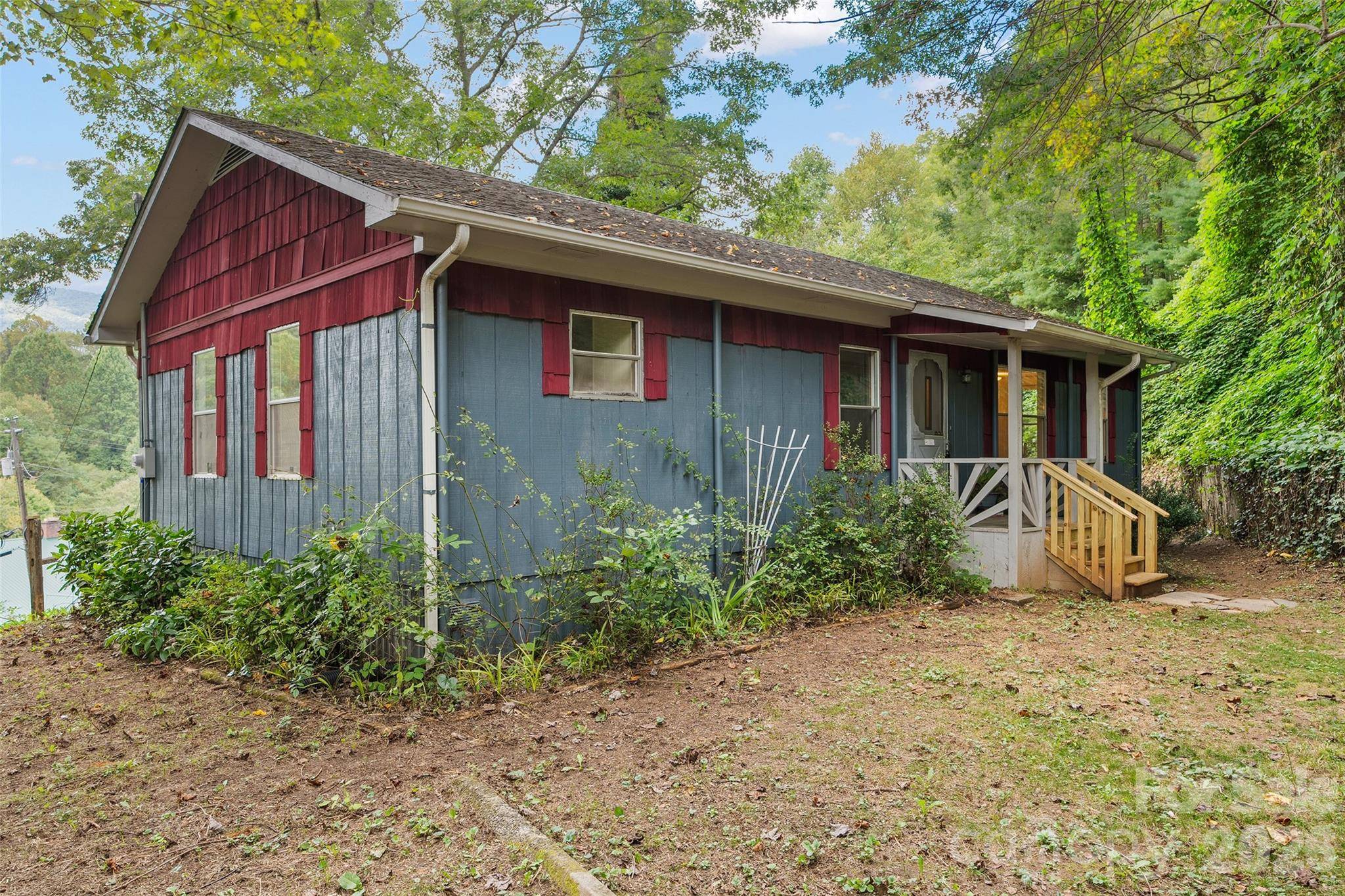 67 Quartz LN, Balsam, NC 28707