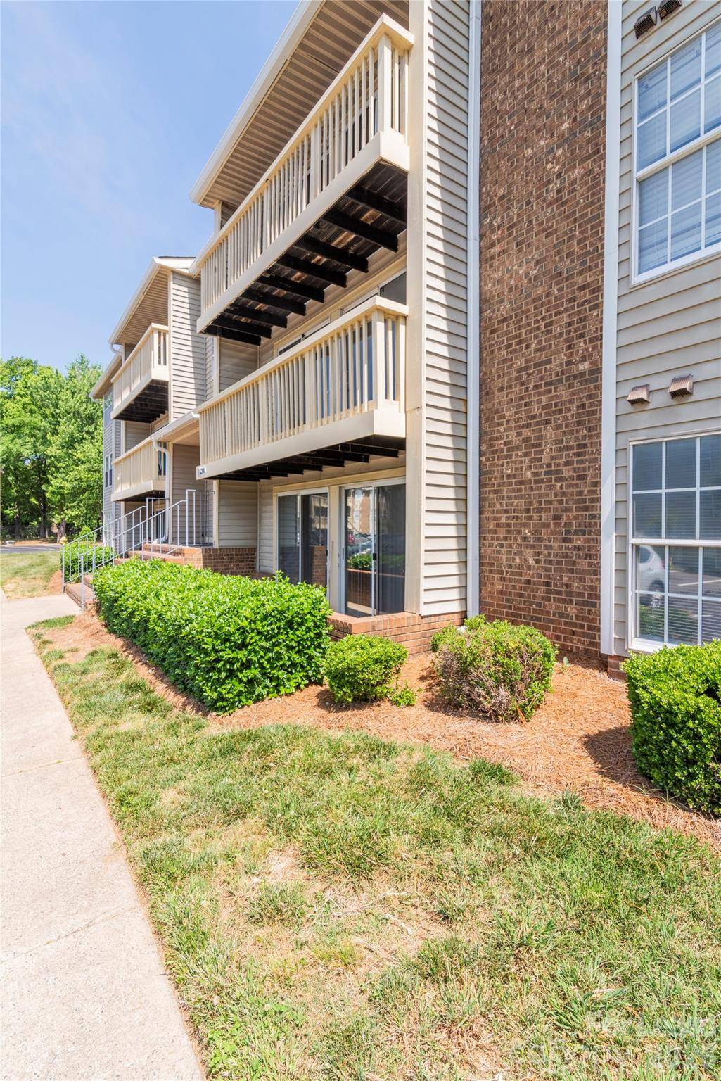 1624 Arlyn CIR #D, Charlotte, NC 28213