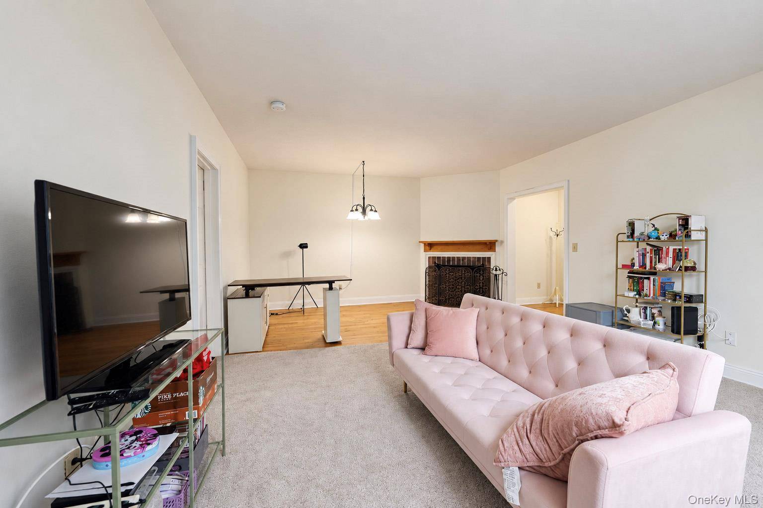 68 E Hartsdale AVE #4K, Hartsdale, NY 10530