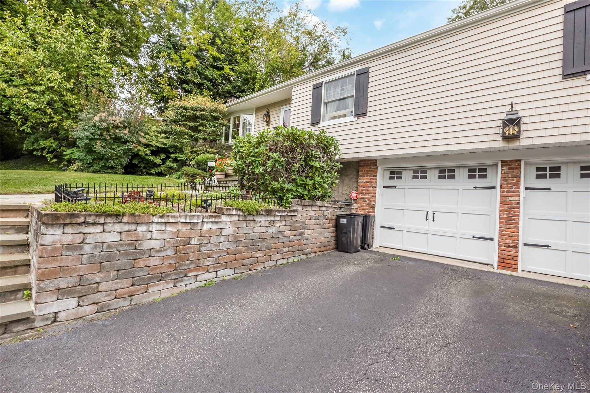 146 Elm ST, Ronkonkoma, NY 11779