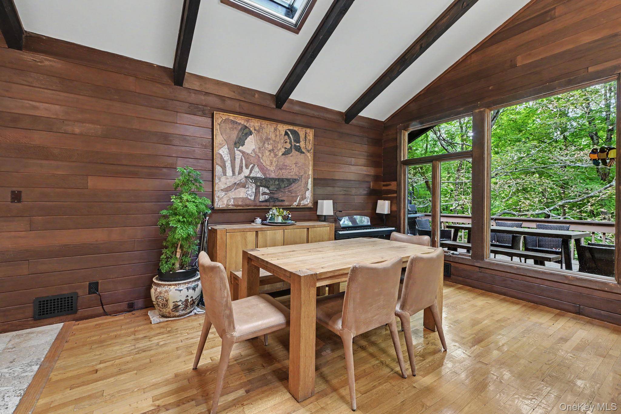 380 Long Ridge RD, Pound Ridge, NY 10576