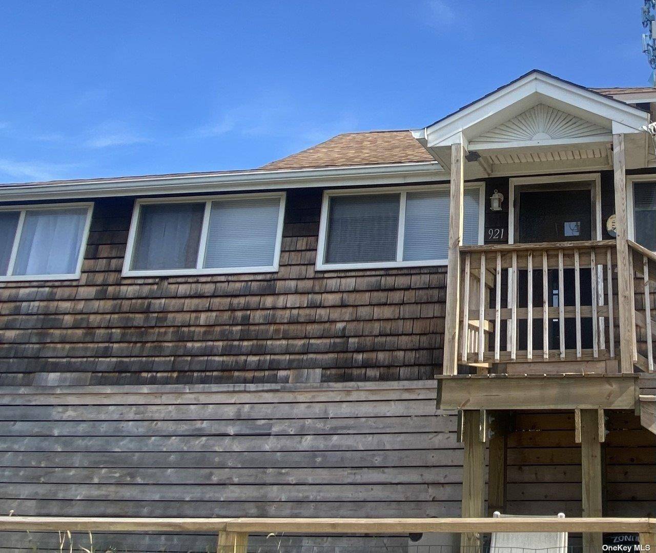 921 Evergreen WALK, Ocean Beach, NY 11770
