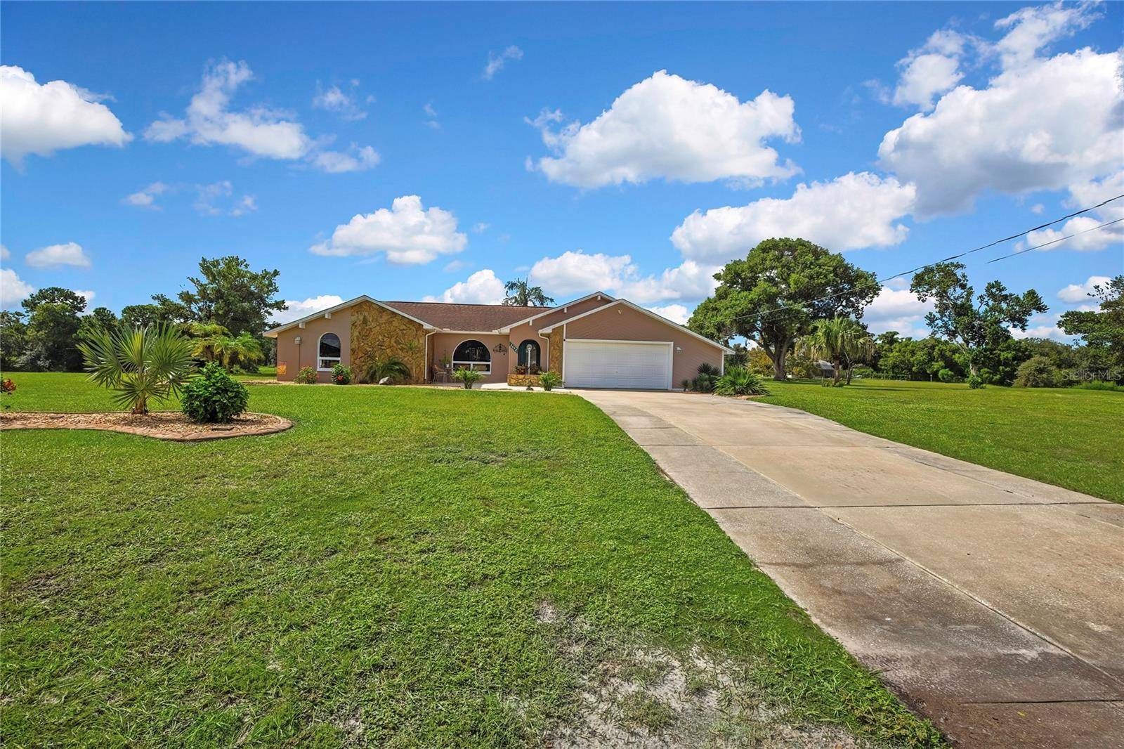 8098 SHORECREST CT, Spring Hill, FL 34606