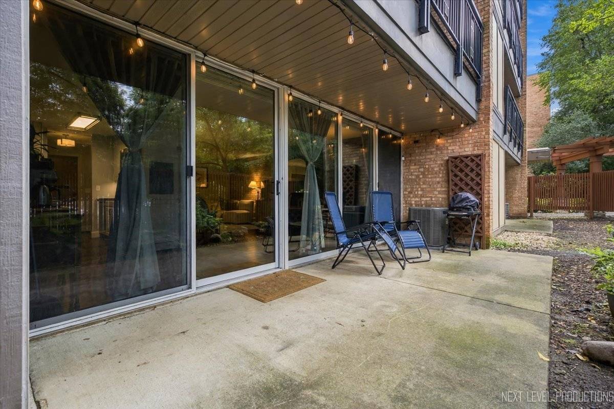 5900 Oakwood DR #1J, Lisle, IL 60532