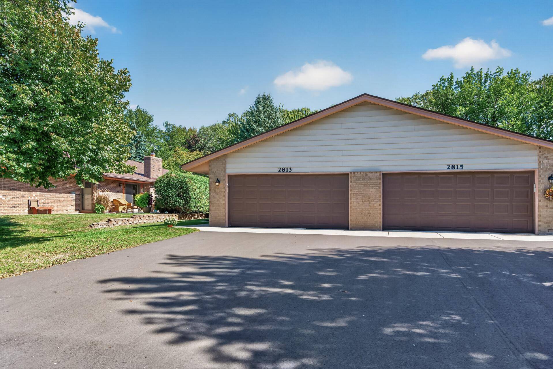 2813 Robinwood WAY, Woodbury, MN 55125