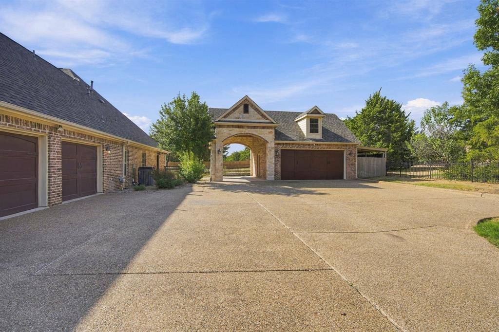 4050 Wisteria Trail, Midlothian, TX 76065