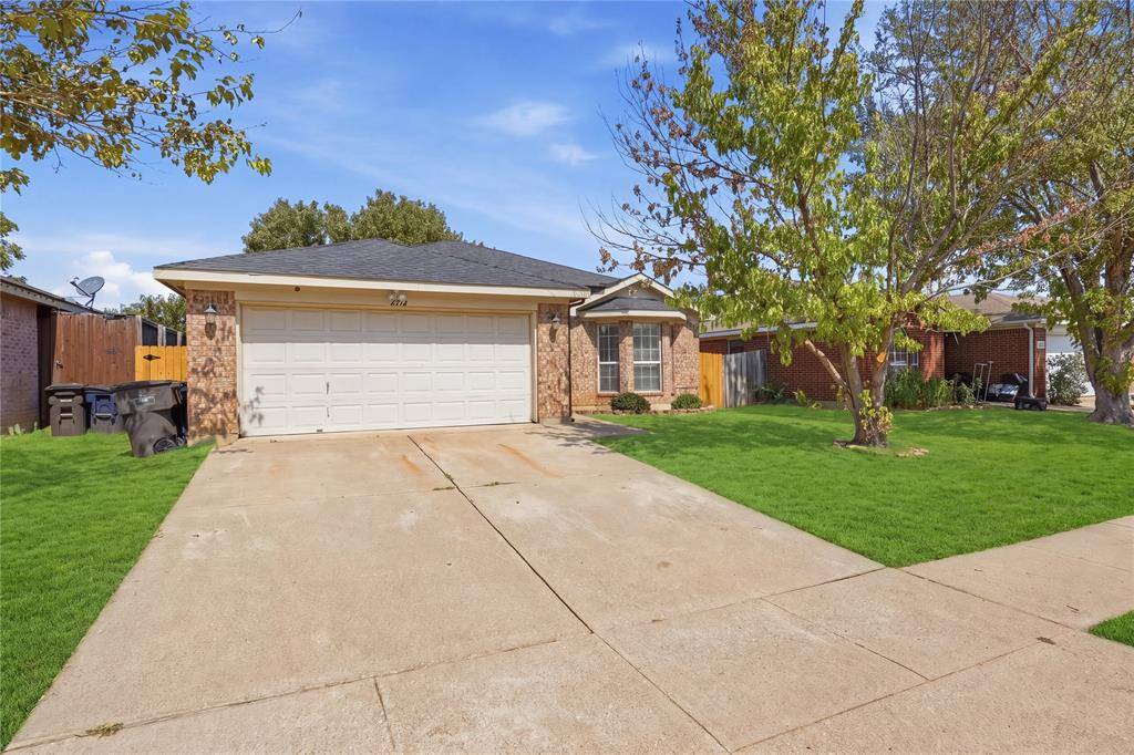 2332 Corral Drive, Fort Worth, TX 76133