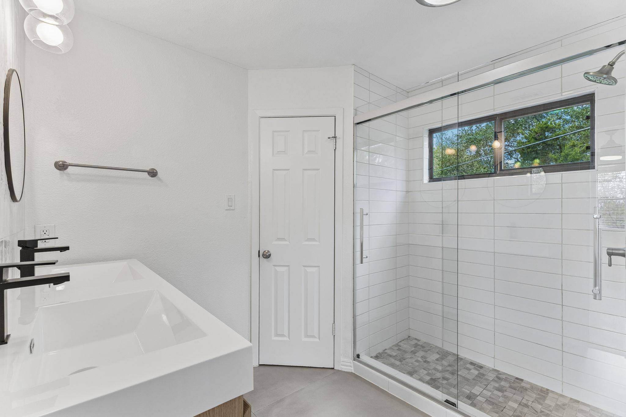 8302 Bradford Edward CV #B, Austin, TX 78759