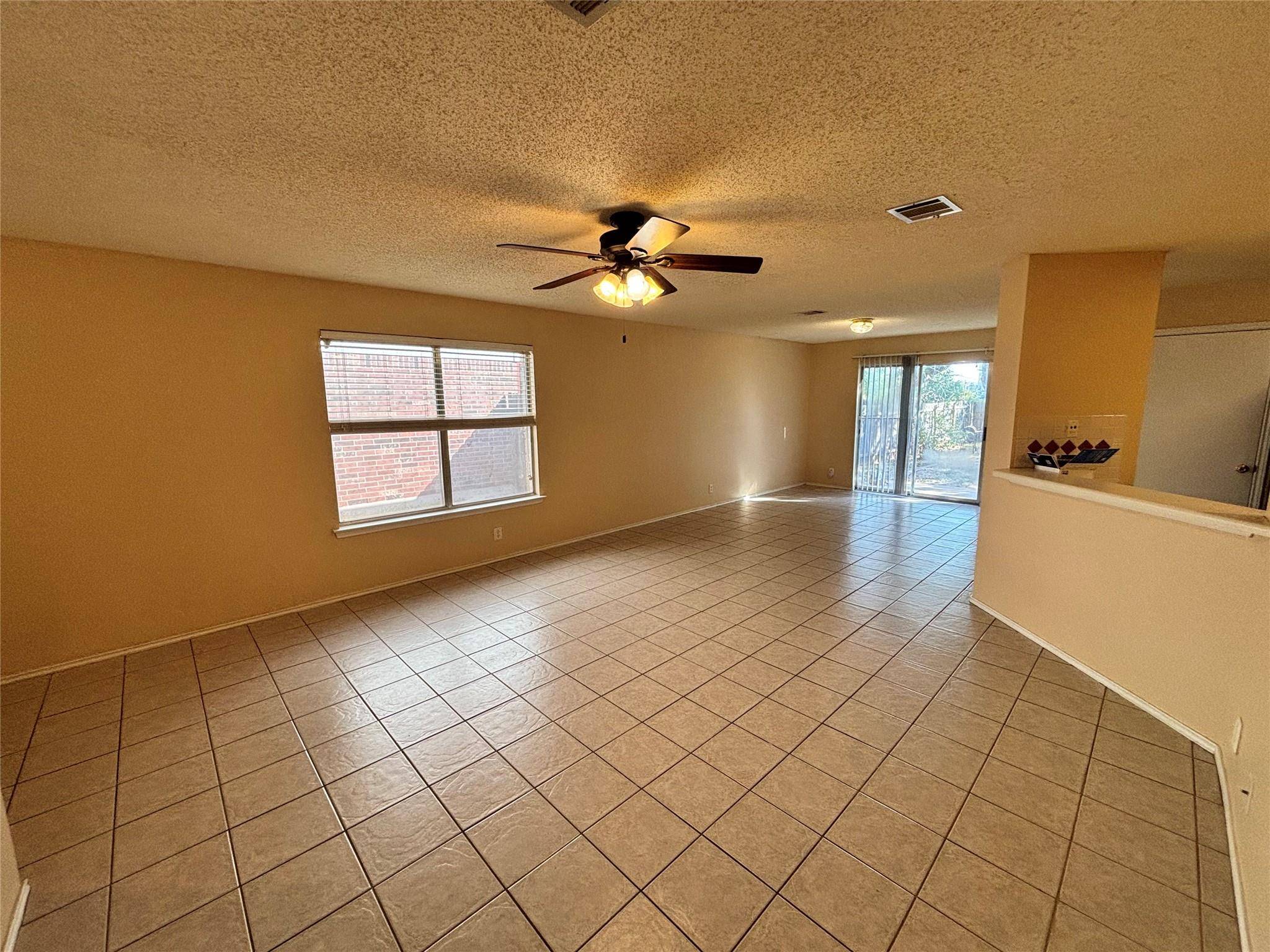 1900 Summer Rain DR, Cedar Park, TX 78613