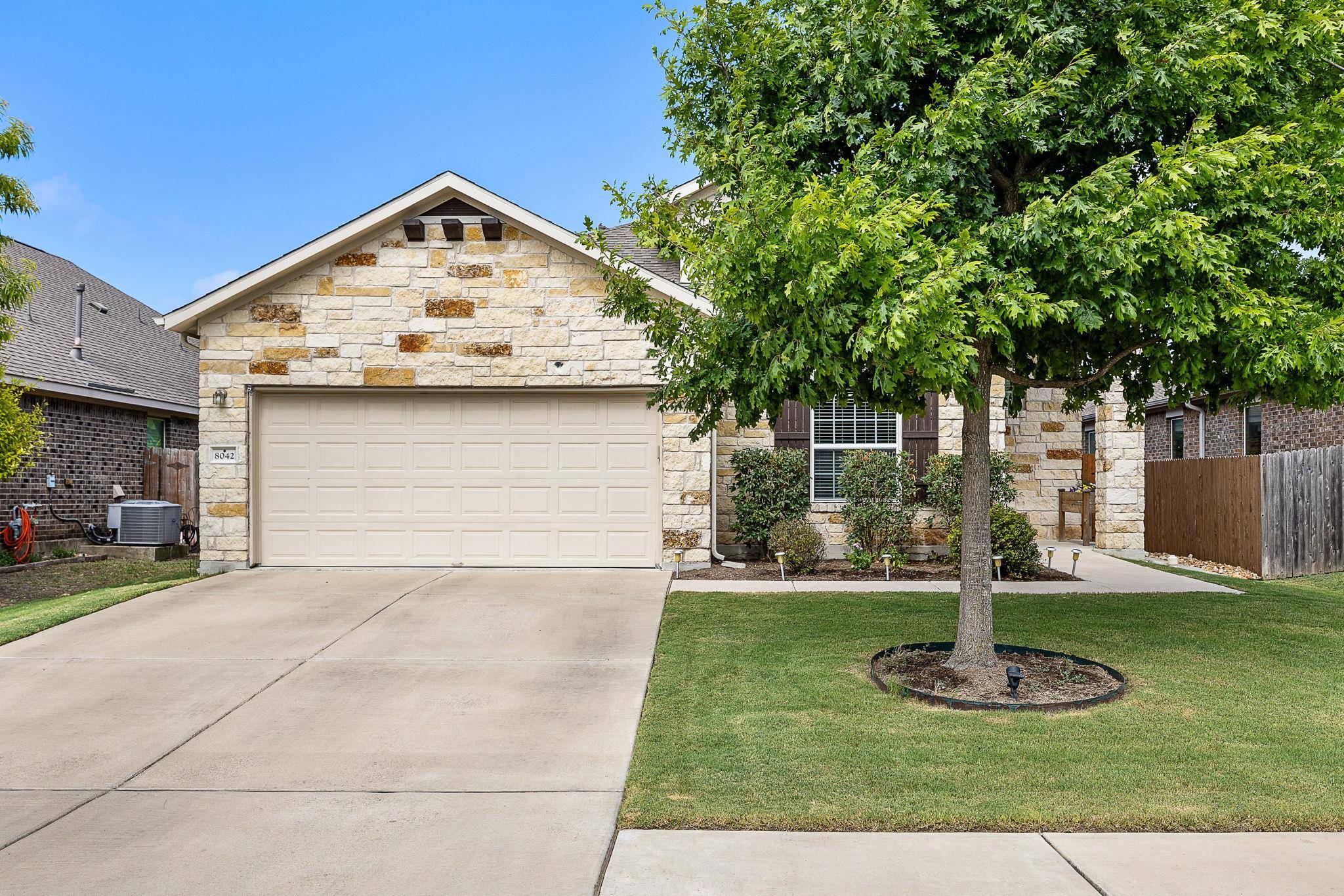 8042 Arezzo DR, Round Rock, TX 78665