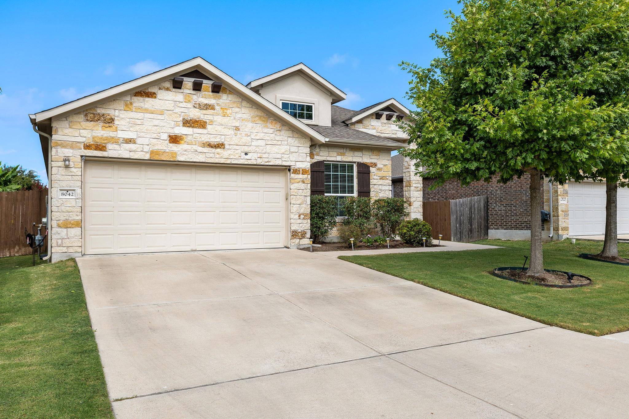 8042 Arezzo DR, Round Rock, TX 78665