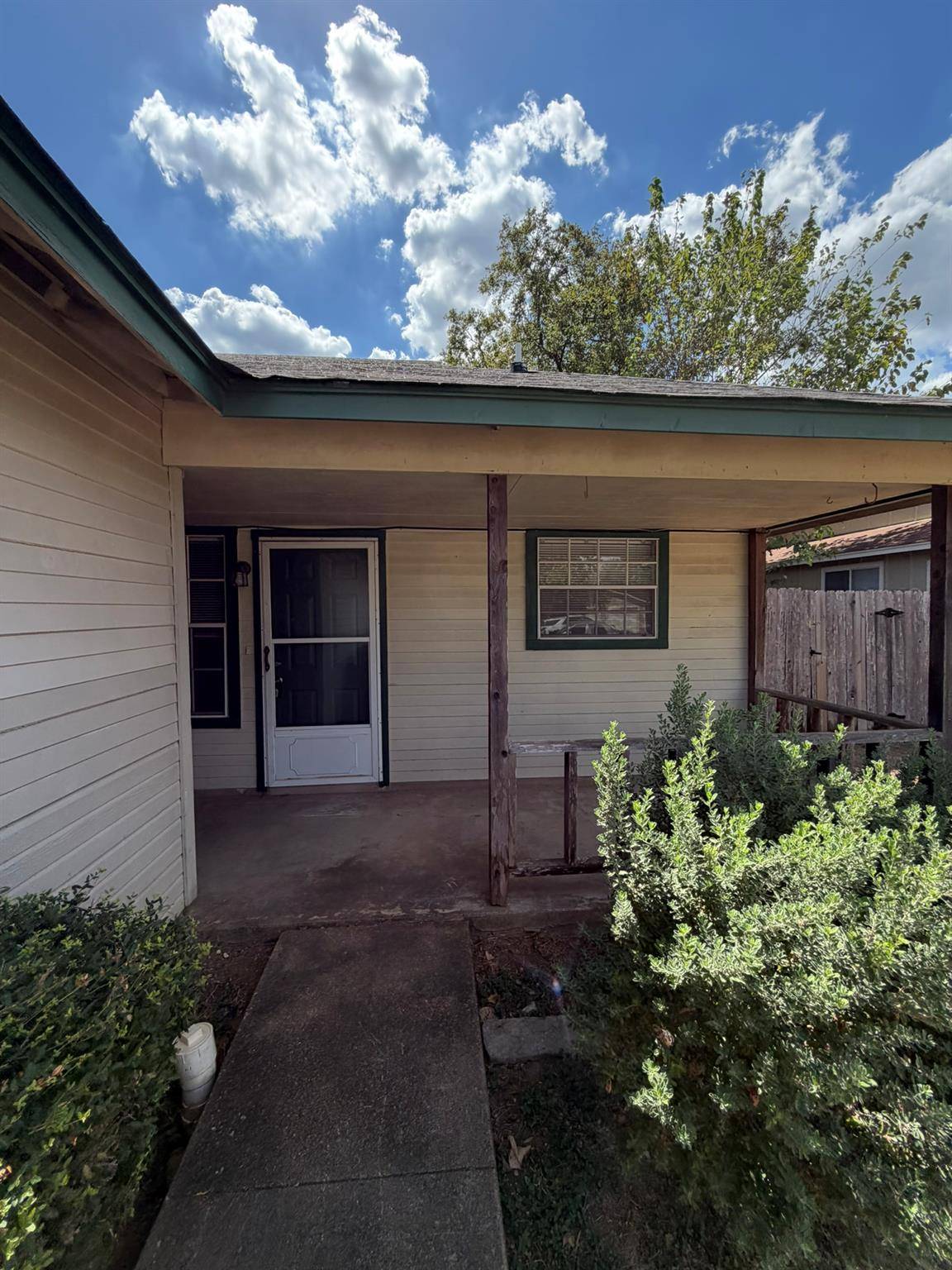 8705 Piney Point DR #B, Austin, TX 78729