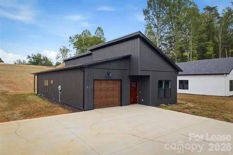 917 Overlook DR SW, Lenoir, NC 28645