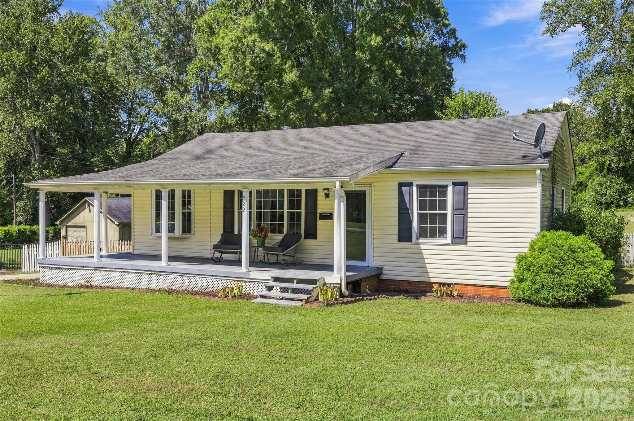222 Wiley AVE, York, SC 29745