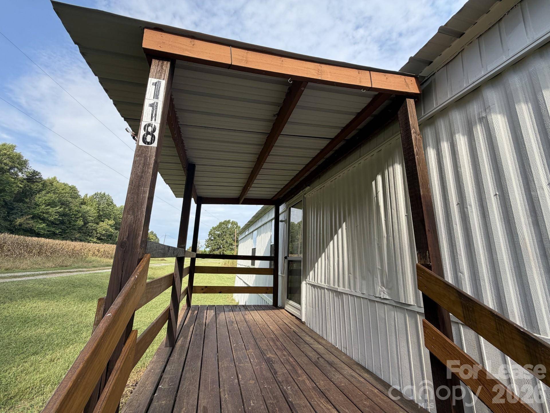 118 Ricks LN, Mooresville, NC 28115