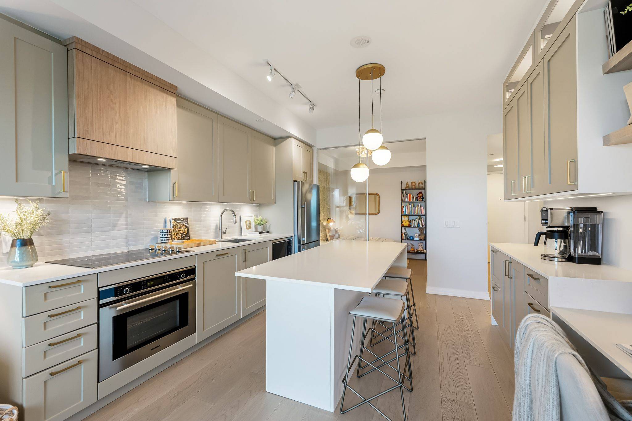 1100 Kingston RD #410, Toronto E06, ON M1N 0B3