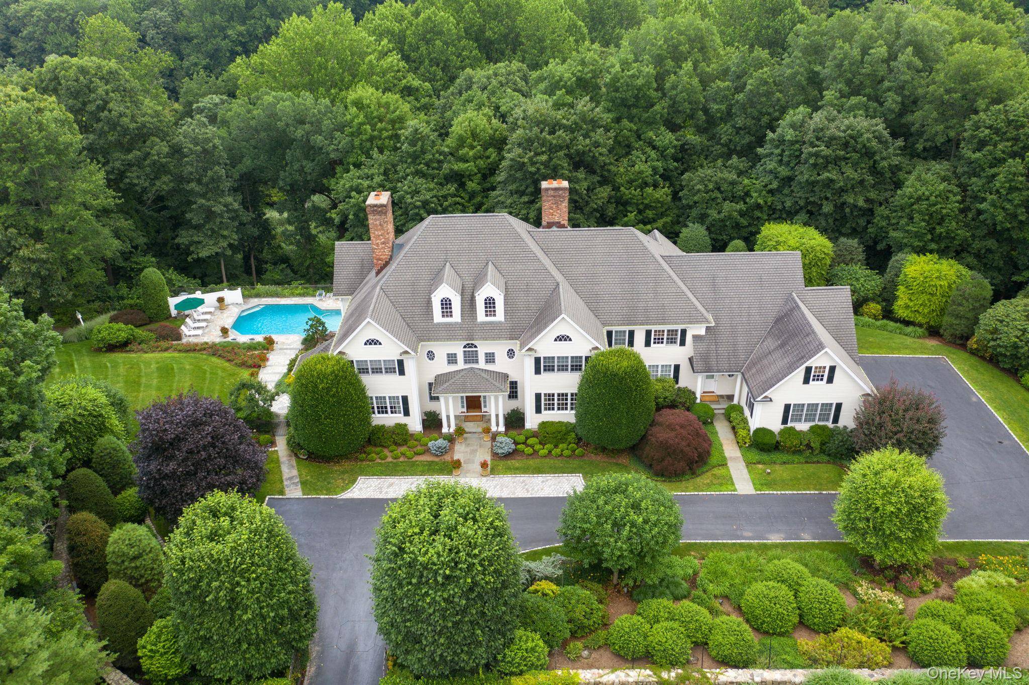 11 S Eastern Farm RD, Pound Ridge, NY 10576