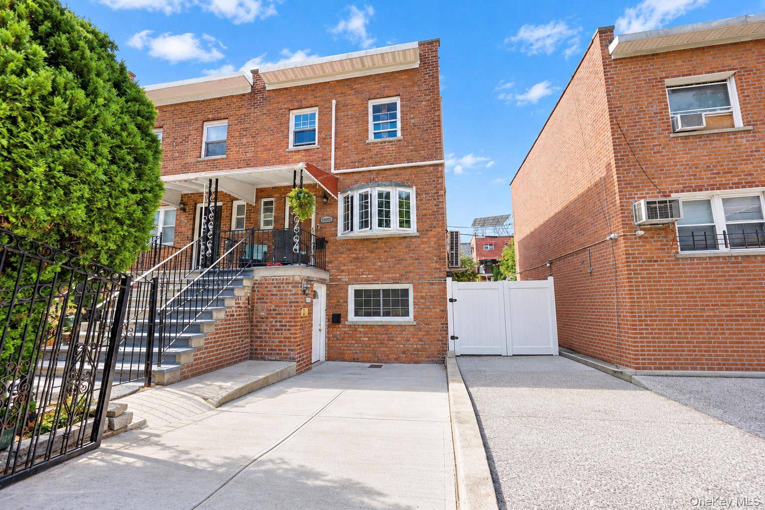 3035 Yates AVE, Bronx, NY 10469