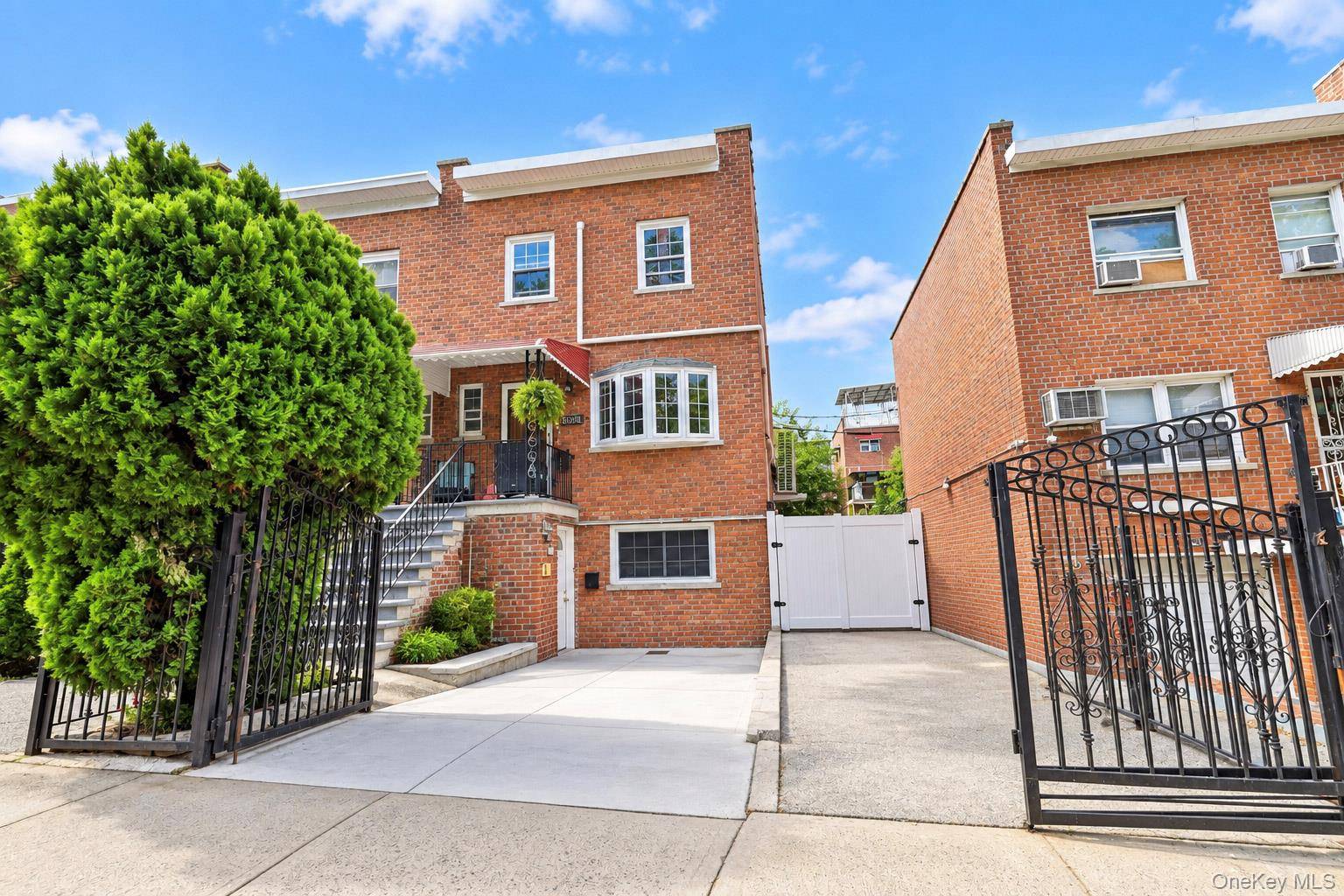 3035 Yates AVE, Bronx, NY 10469