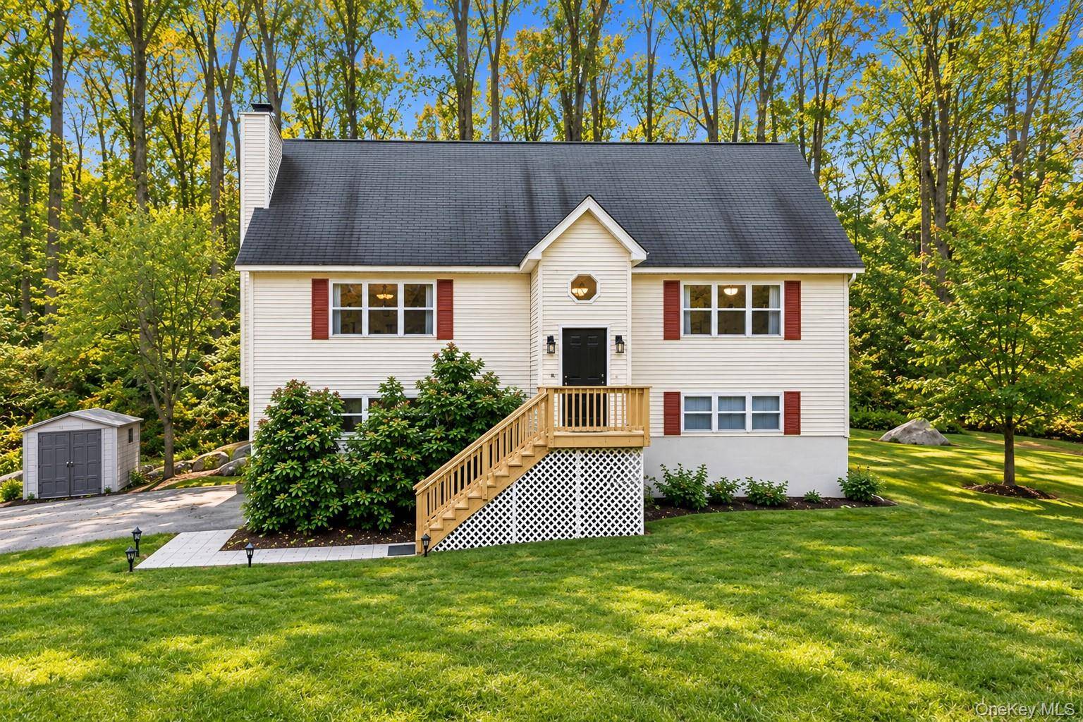 27 Cannon RD, Carmel, NY 10512